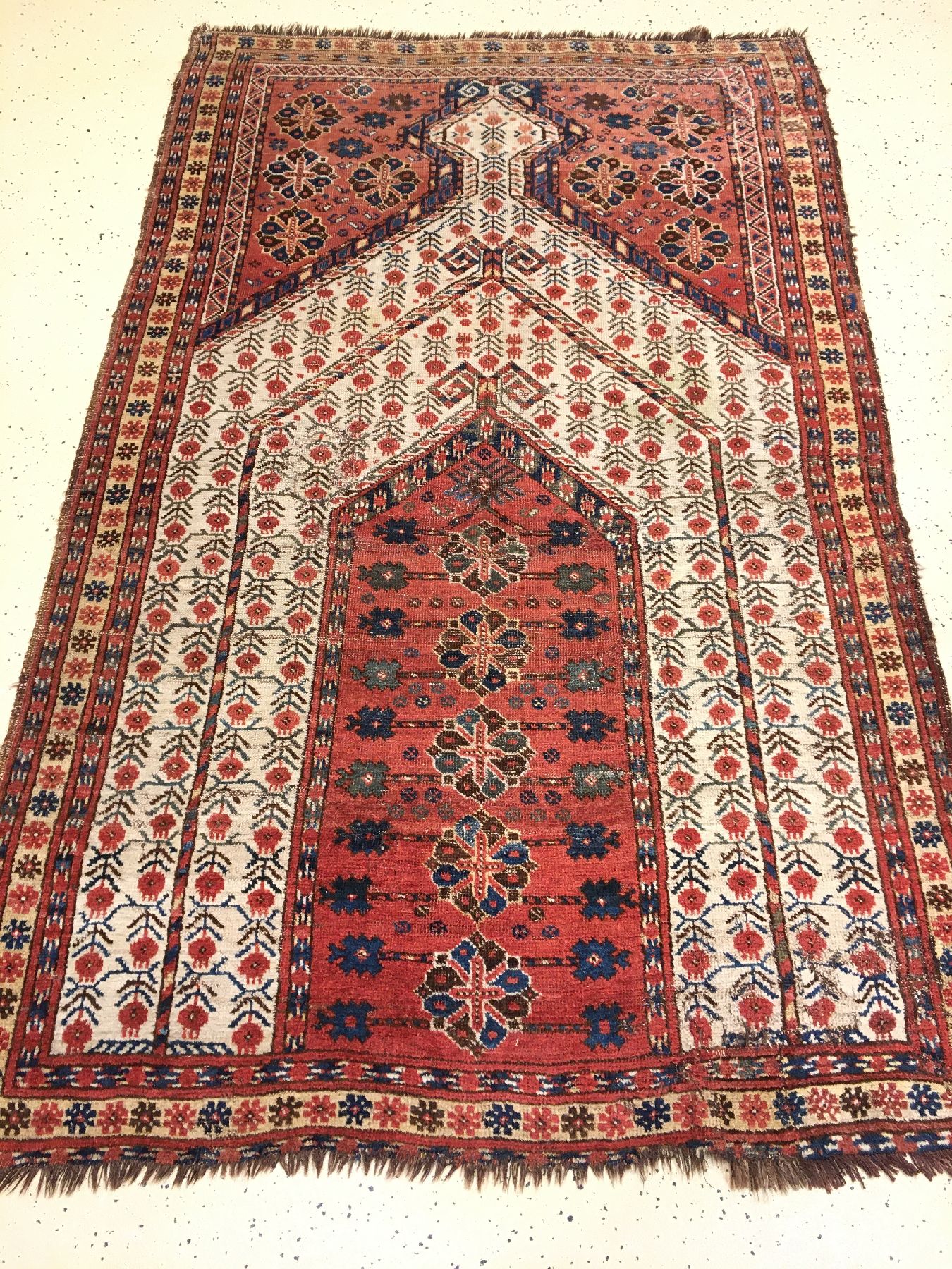 Detail a: Beschir "Gebetsteppich" antik, Turkmenistan Amu-Darja, Mitte 19.Jhd., Wolle geknüpft auf Wolle/Ziegenhaar. Typischer Gebetsteppich der ...