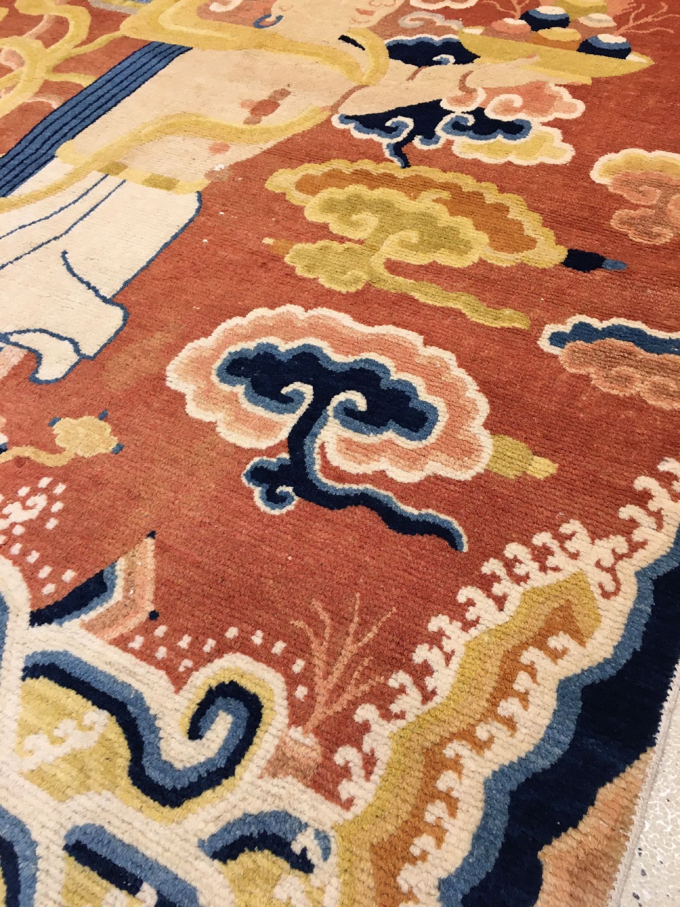 Detail g: Einzigartiger Ning-Hsia "Tempelteppich" antik (Buddhistische Gottheit) "Aus der ehemaligen Sammlung von "Anton Danker" ...