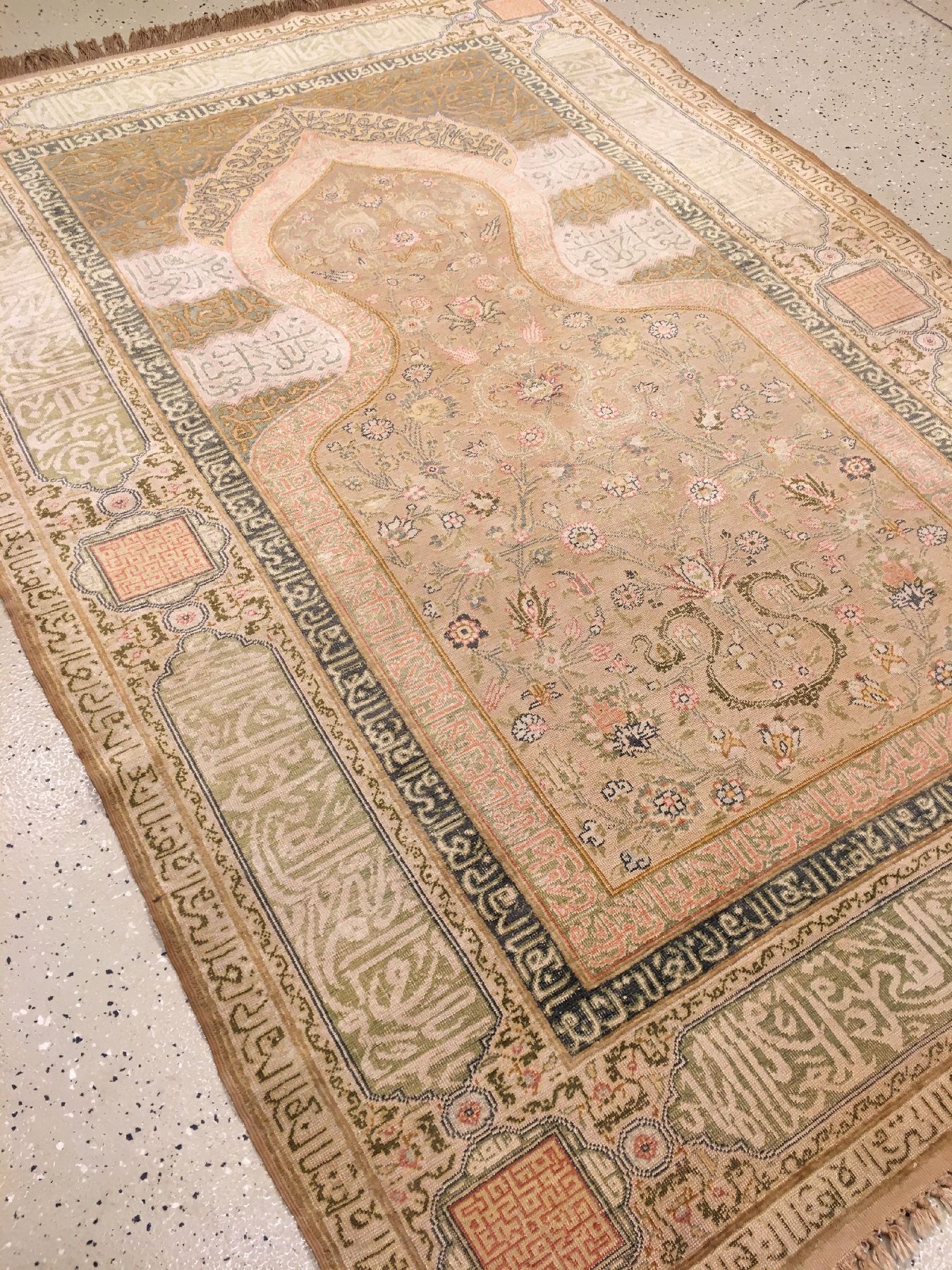 Detail c: Feiner Kaisery "Flosh" antik (Safavid Prayer Salting-Group Design), Türkei, Ende 19.Jhd., Floshseide auf Baumwolle. Dieses Muster ist ...