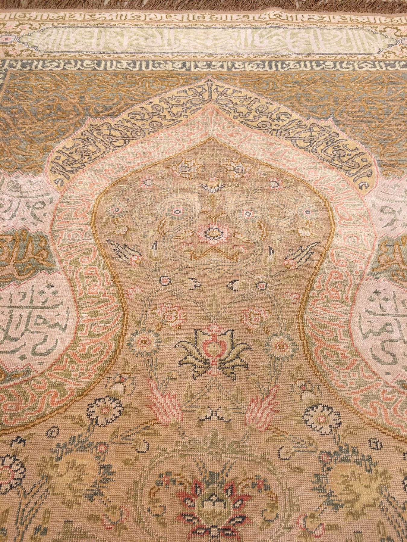 Detail d: Feiner Kaisery "Flosh" antik (Safavid Prayer Salting-Group Design), Türkei, Ende 19.Jhd., Floshseide auf Baumwolle. Dieses Muster ist ...