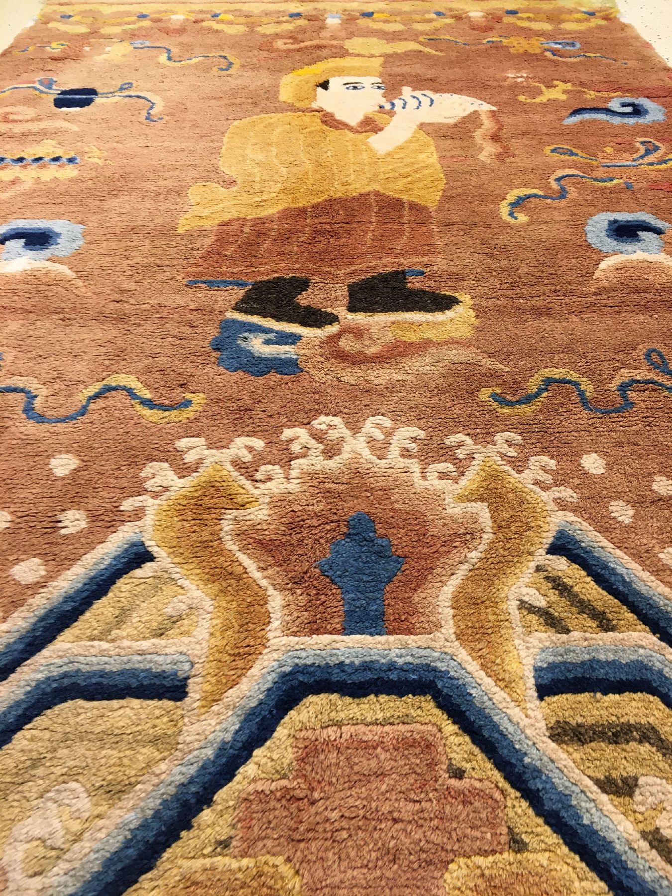 Detail b: Seltener Ning-Hsia "Tempelteppich" antik (Lama Aufruf zum Gebet), Westchina, 1.Hälfte 19.Jhd., Wolle geknüpft auf Baumwolle. Rarer ...
