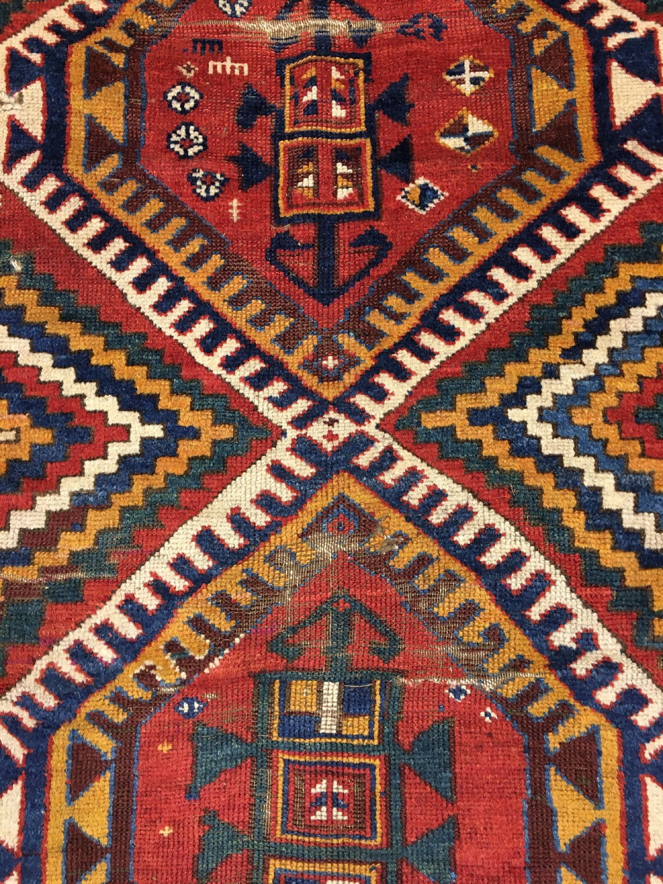 Detail c: Frühes Zentralanatolisches "Fragment" antik, Zentralanatolien Konya-Region, 1.Hälfte 19.Jhd., Wolle geknüpft auf Wolle. Kurdisches ...