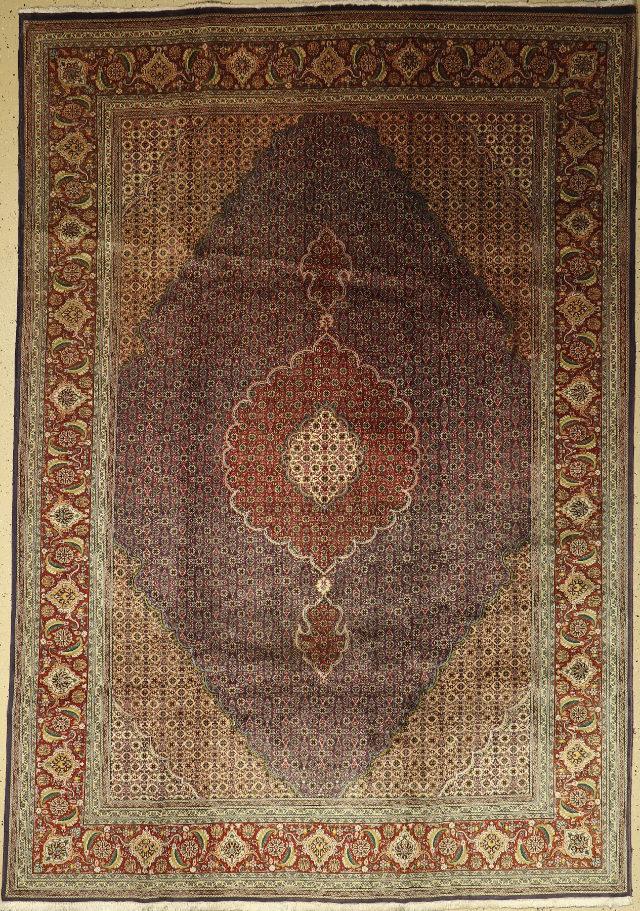 Tabriz fein, Persien, ca. 30 Jahre, Korkwolle mit Seide, ca. 289 x 202 cm, EHZ: 2-3