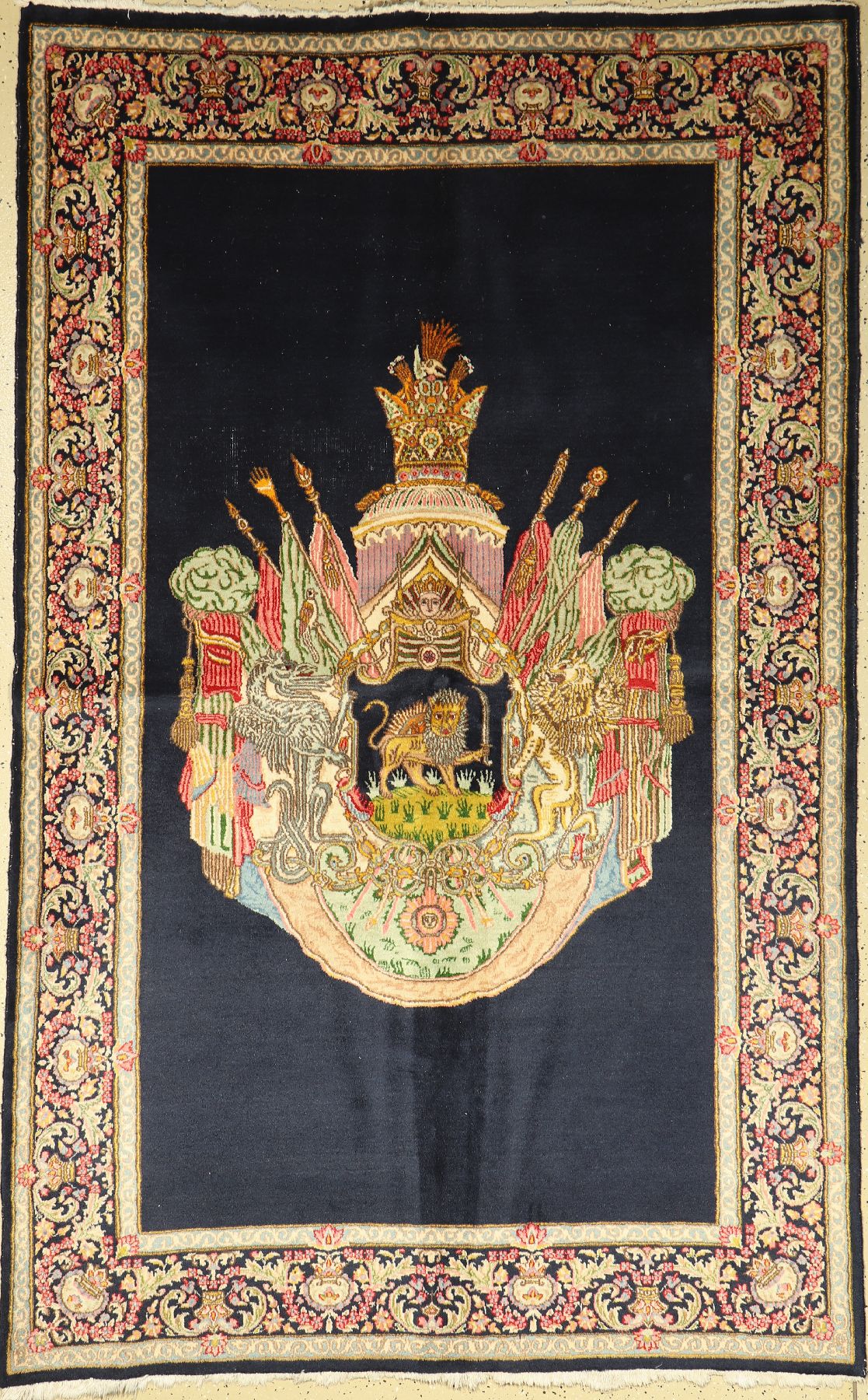 Kerman Lawar (Wappen Motiv), Persien, ca. 60 Jahre, Wolle auf Baumwolle, ca. 237 x 150 cm, EHZ: 3