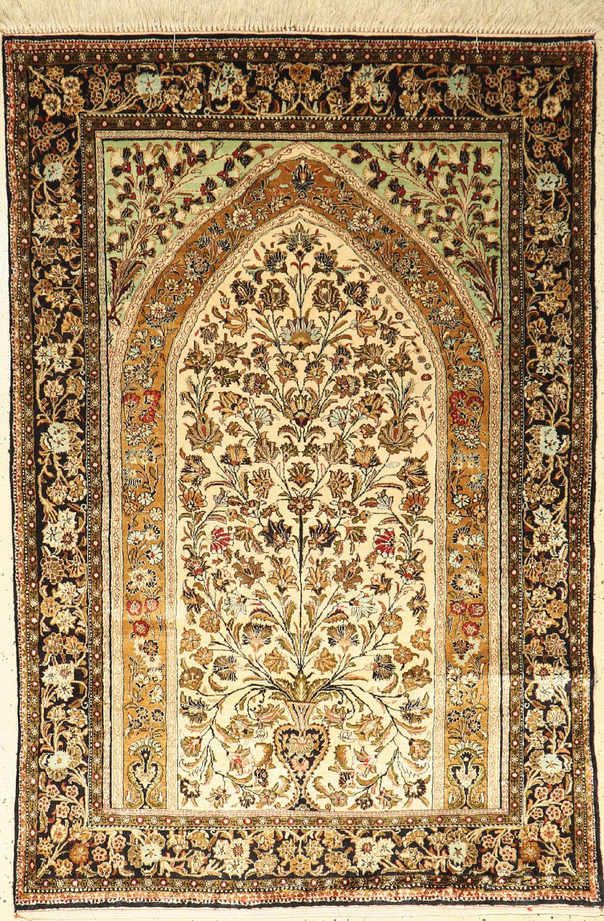 Ghom Seide, Persien, ca. 60 Jahre, reine Naturseide, ca. 163 x 110 cm, EHZ: 2