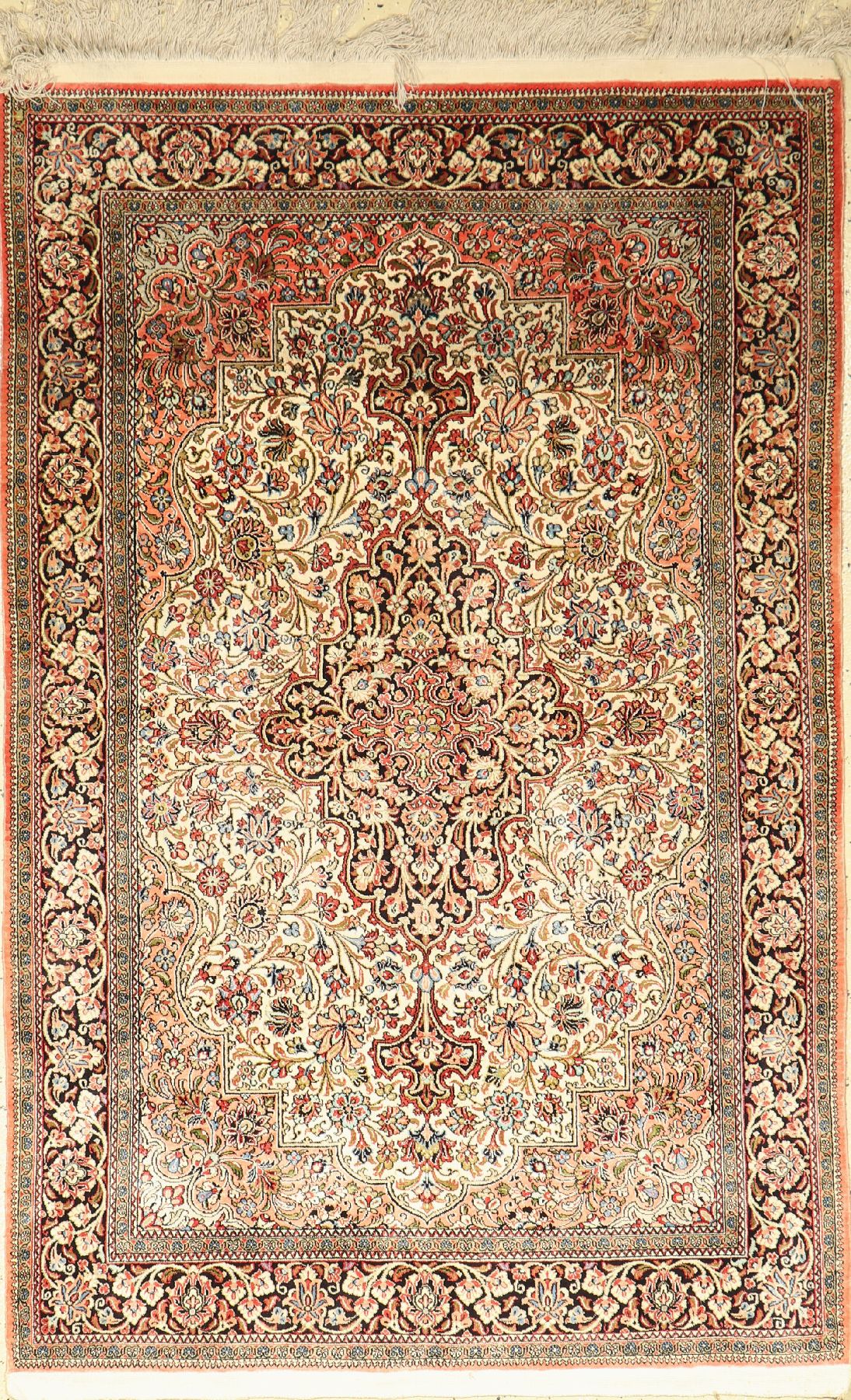 Ghom Seide, Persien, ca. 40 Jahre, reine Naturseide, ca. 160 x 105 cm, EHZ: 2