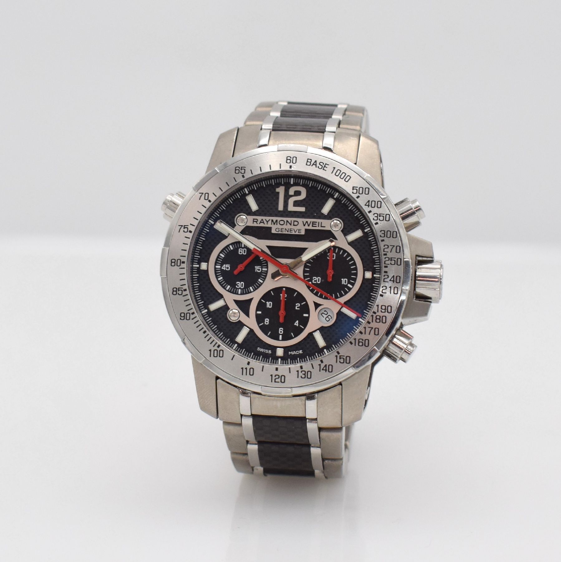 Detail b: RAYMOND WEIL Nabucco Herrenchronograph, Schweiz um 2010, Automatik, Ref. 7800, Titan/Stahl komb. Geh. inkl. Gliederband m. dopp. Faltschl., Boden, ...