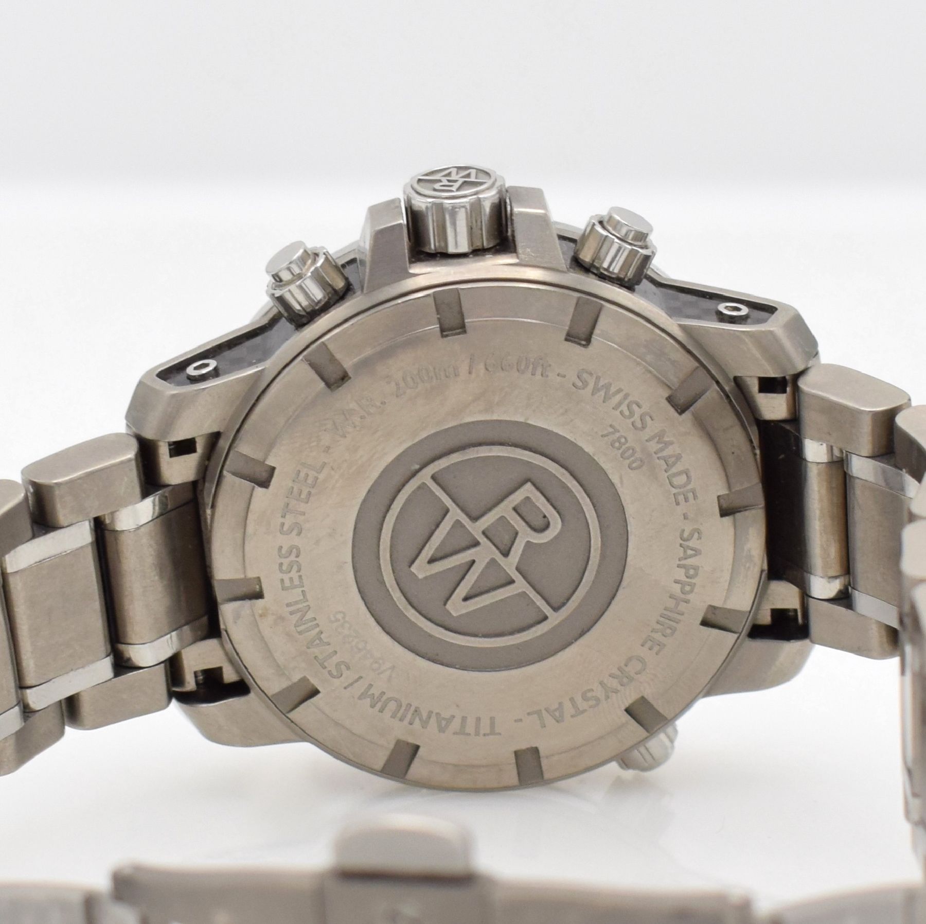Detail e: RAYMOND WEIL Nabucco Herrenchronograph, Schweiz um 2010, Automatik, Ref. 7800, Titan/Stahl komb. Geh. inkl. Gliederband m. dopp. Faltschl., Boden, ...
