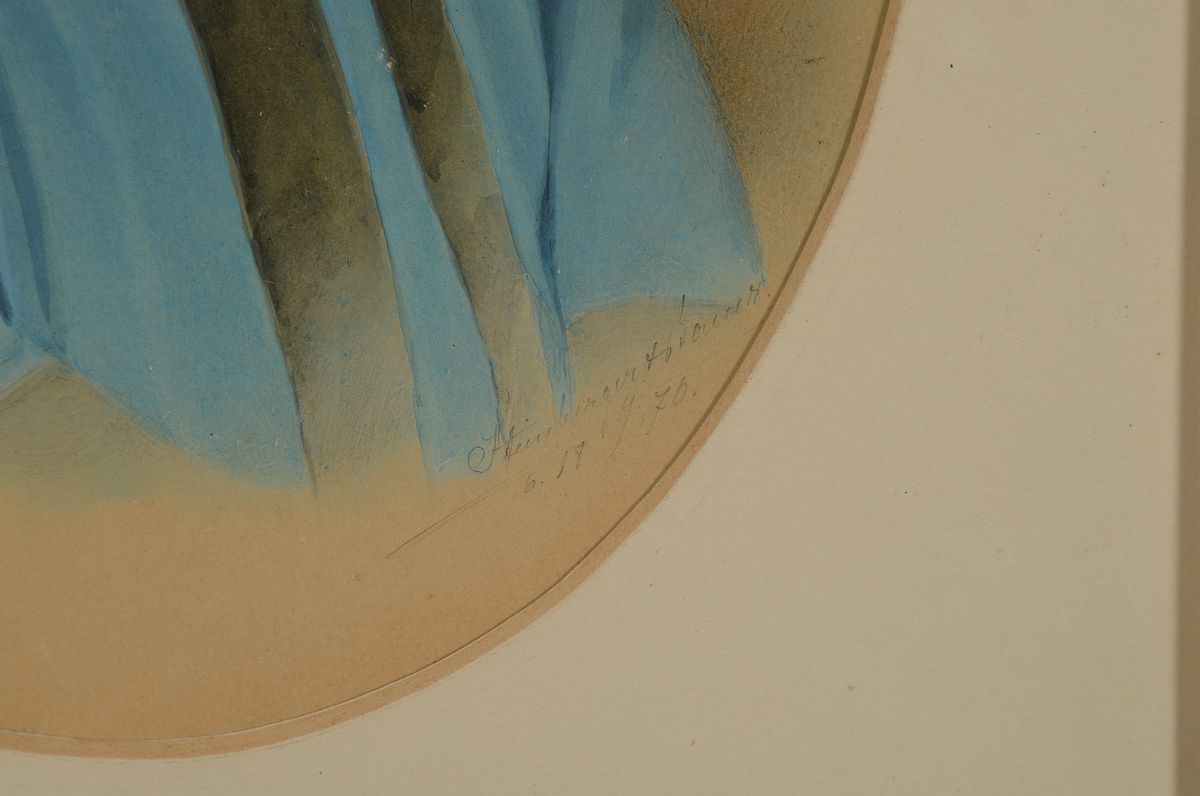 Detail c: Drei feine Porträtmalereien, deutsch, 19. Jh., Pastell auf Papier, Herr im Pelzkragen, Dame mit Spitzen besetztem Kleid, Knabe, rückseitig mit ...