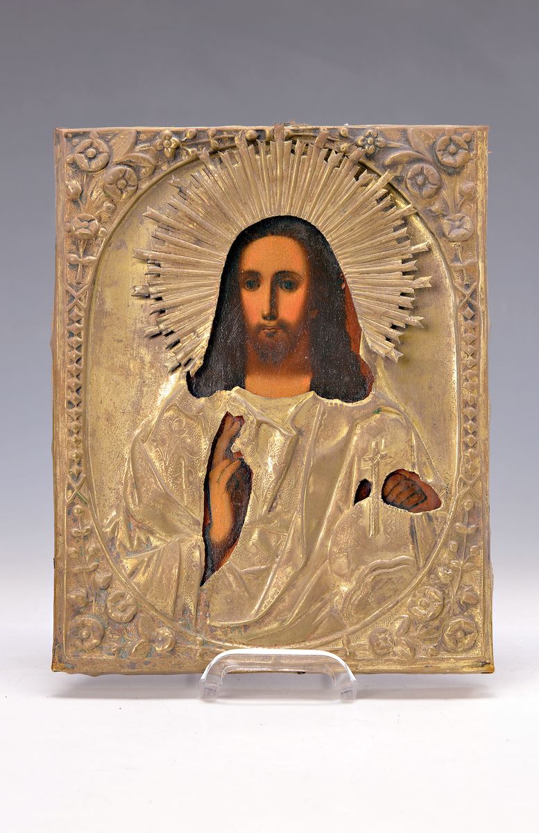 Detail k: Ikone, Russland, um 1900, Christus Pantokrator, Metalloklad mit Strahlenkranz, l. Alterssp., ca. 22x17.5 cm