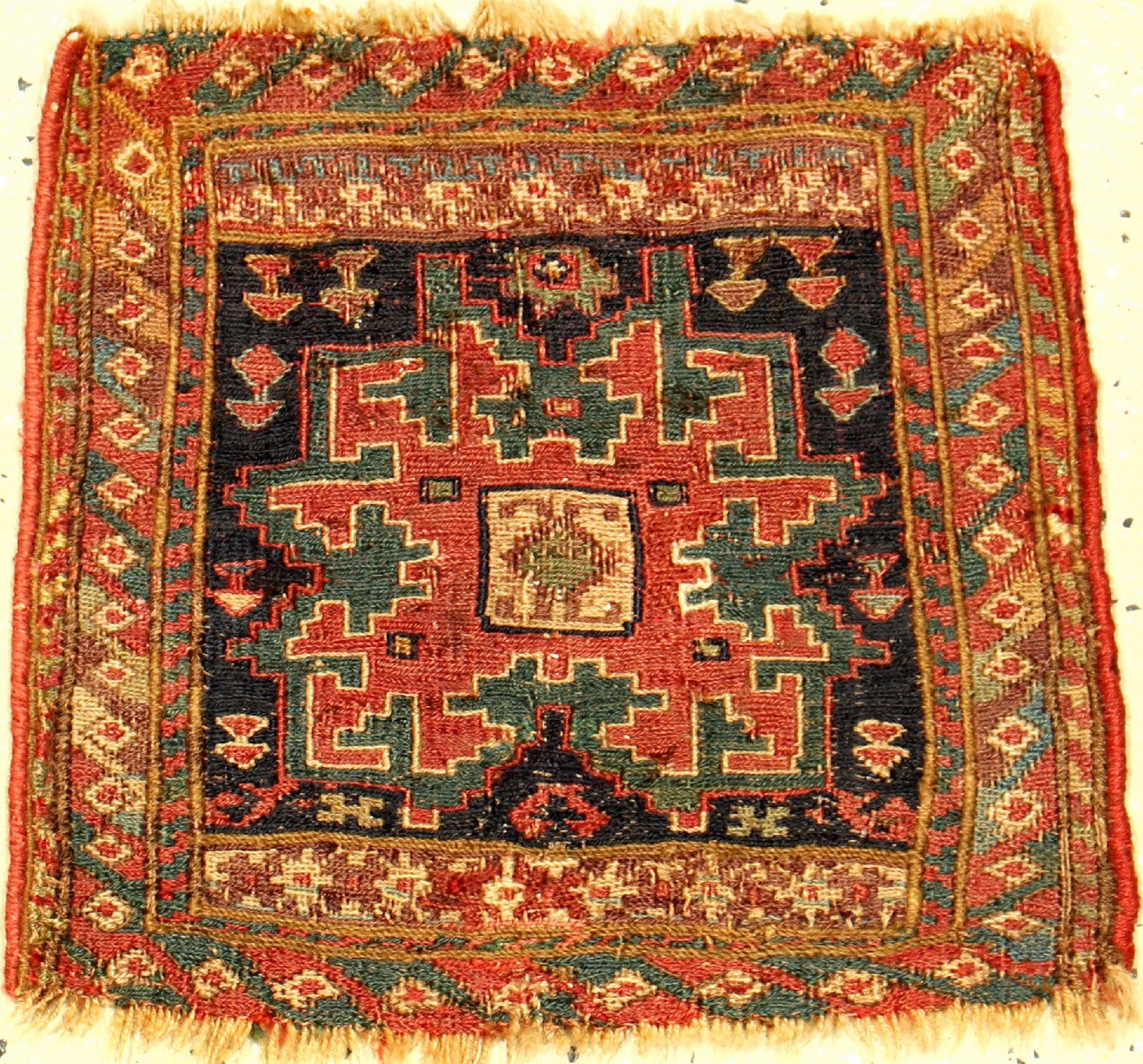 Seltene Schahsavan-Sumakh "Chanteh" antik (Lesghi Stern), Nordwestpersien, 19.Jhd., Wolle gewebt auf Wolle. Miniatur-Taschenfront der ...