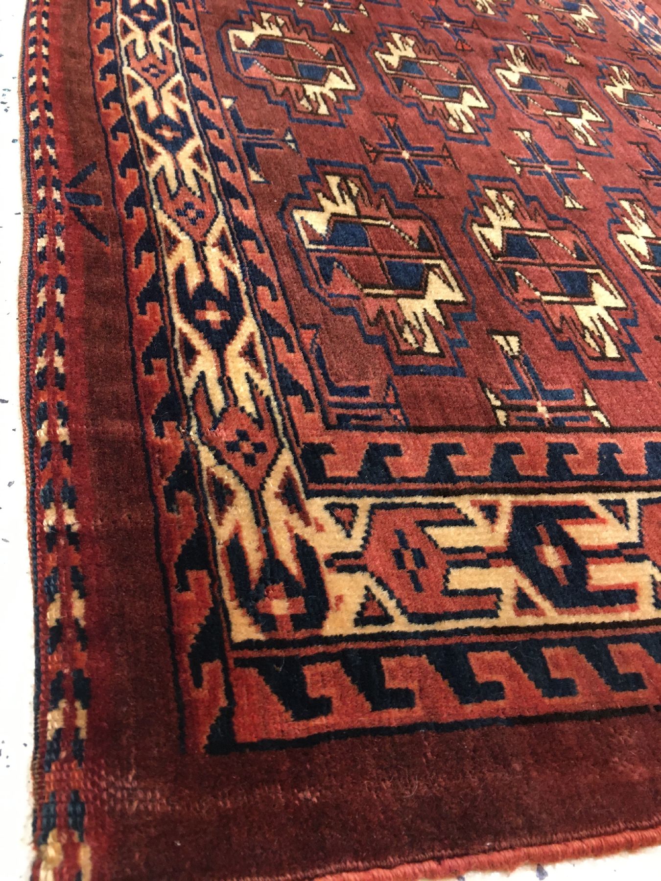 Detail f: Sehr feiner Yomud "Tschowal" antik, Turkmenistan, Mitte 19.Jhd., Wolle geknüpft auf Wolle. Seltener Tschowal der Yomuden in einer enorm ...