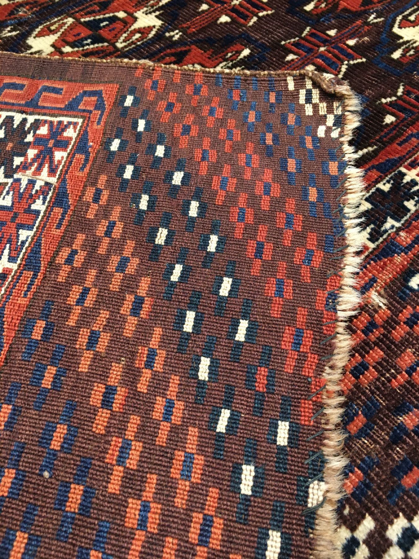 Detail h: Yomud "Tschowal" antik, Turkmenistan, 19.Jhd., Wolle geknüpft auf Wolle. Feine Zelttasche der Yomuden mit seltener Schürzen-Zeichnung. ...