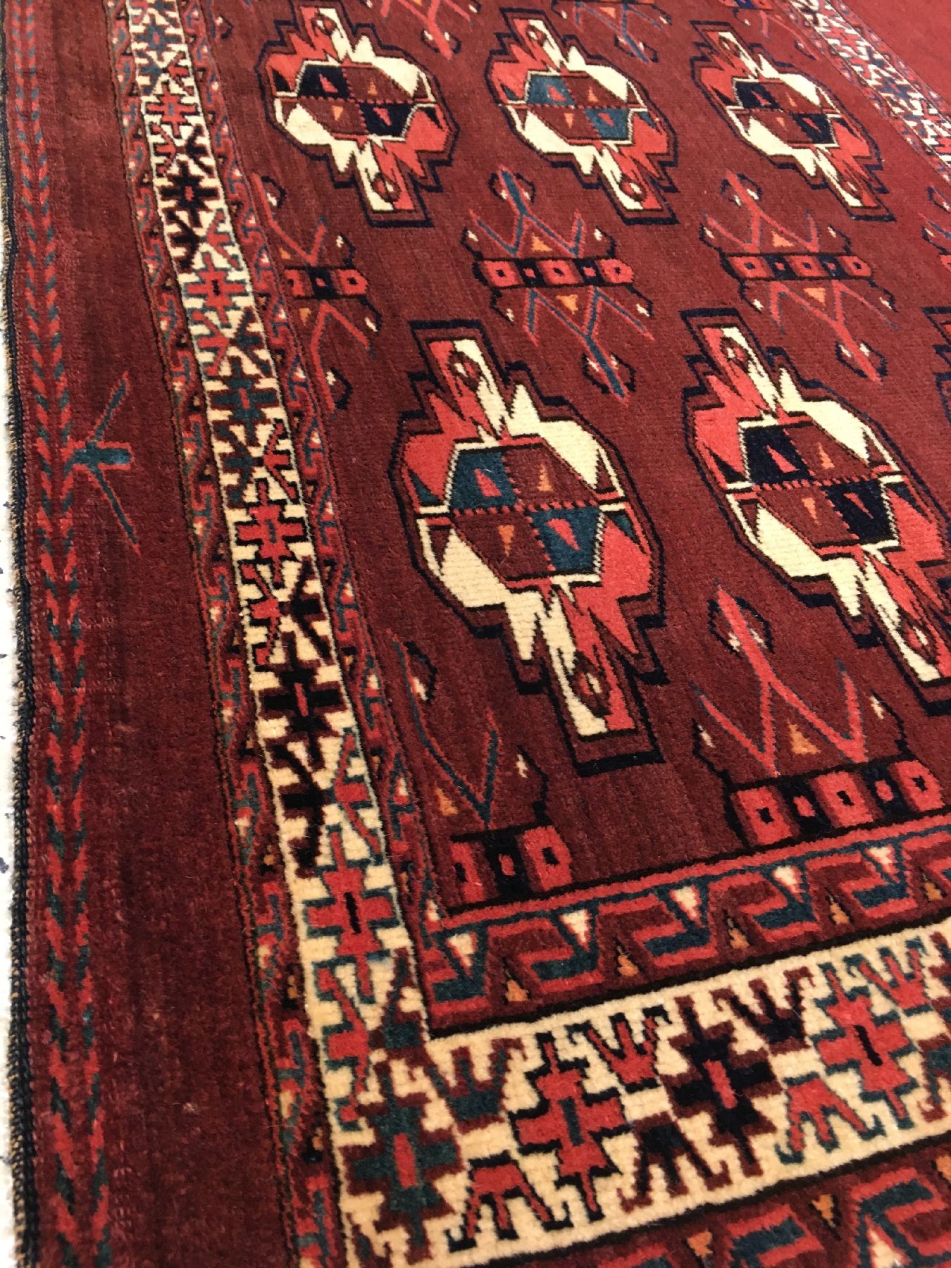 Detail e: Sehr feiner Yomud "Tschowal" antik, Turkmenistan, Mitte 19.Jhd., Wolle geknüpft auf Wolle. Bemerkenswert feine Zelttasche der Yomuden in ...