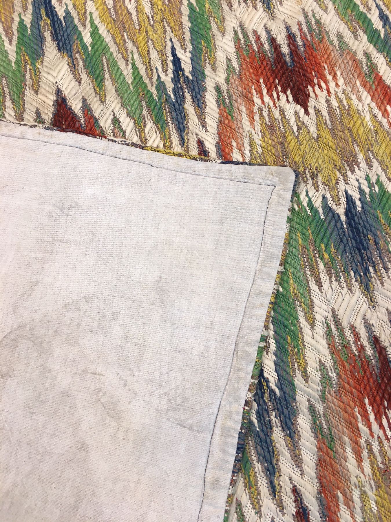 Detail g: Seltenes Bargello "Textil" Stickerei antik (Flammen Muster), Italien, 19.Jhd., Wolle mit Baumwolle gestickt auf Wolle. Dekoratives ...