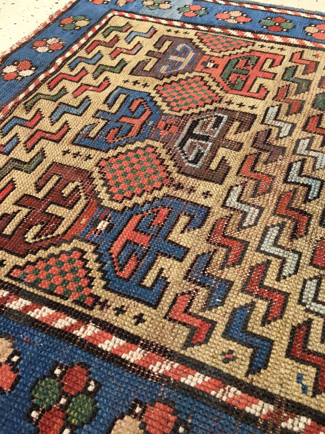 Detail e: Seltener Sileh "Teppich" antik, Südkaukasus Karabagh-Gebiet, Ende 19.Jhd., Wolle geknüpft auf Wolle. Kleinformatiger Sileh Karabagh mit ...