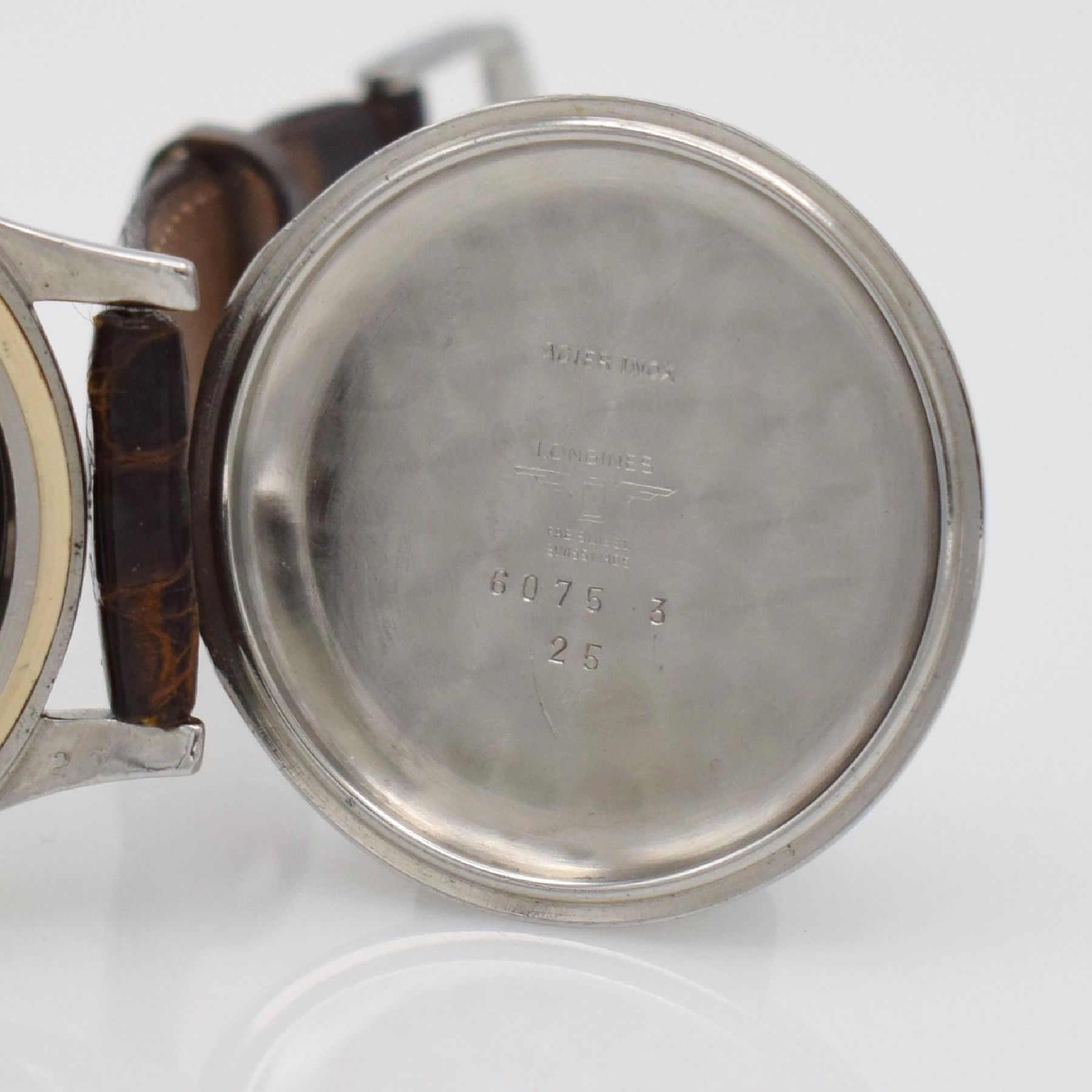 Detail i: LONGINES seltener 37,5 mm Fly-Back Chronograph Referenz 6075, Schweiz verkauft lt. Longines-Abfrage Okt. 1954, Handaufzug, 2-tlg.Geh., Boden ...