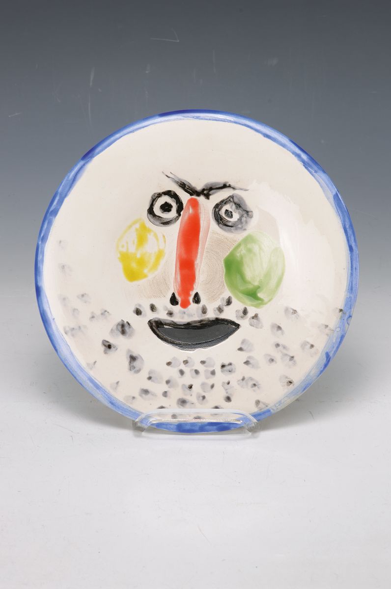 Pablo Picasso, 1881 Malaga - 1973 Mougins, Teller, Madoula, No. 203, Gesicht/Visage, verso num. und bezeichnet, num. 49/150, D. 24.5 cm