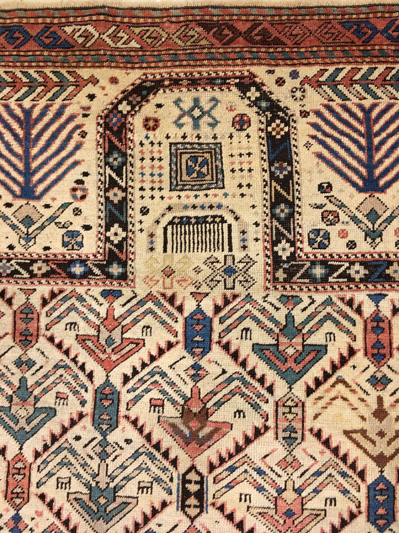 Detail e: Akstafa "Gebetsteppich" antik, Südostkaukasus, 19.Jhd., Wolle geknüpft auf Wolle. Fein geknüpfter Akstafa im charakteristischen langen ...