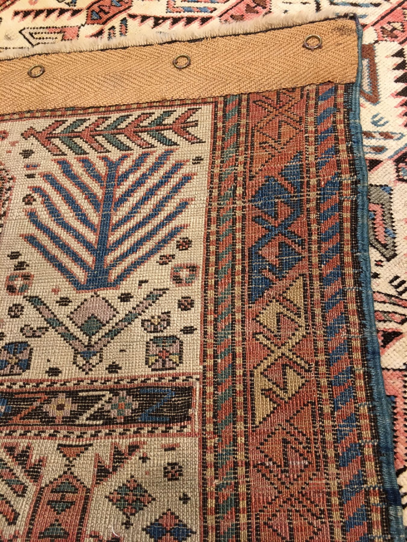 Detail h: Akstafa "Gebetsteppich" antik, Südostkaukasus, 19.Jhd., Wolle geknüpft auf Wolle. Fein geknüpfter Akstafa im charakteristischen langen ...