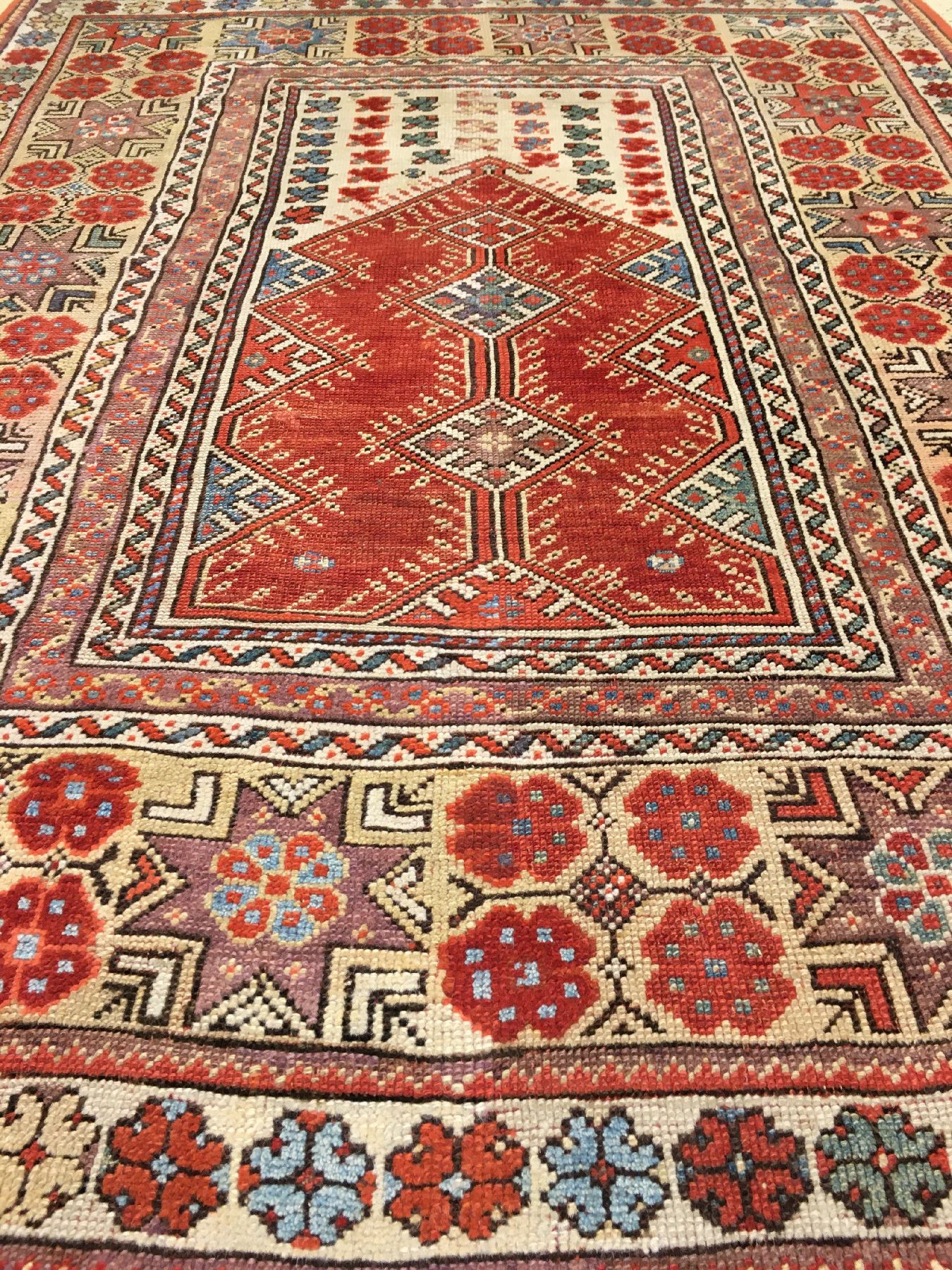 Detail e: Feiner Melas "Gebetsteppich" antik, Südwestanatolien, 19.Jhd., Wolle geknüpft auf Wolle. Klassischer Melas Gebetsteppich mit Sternen ...