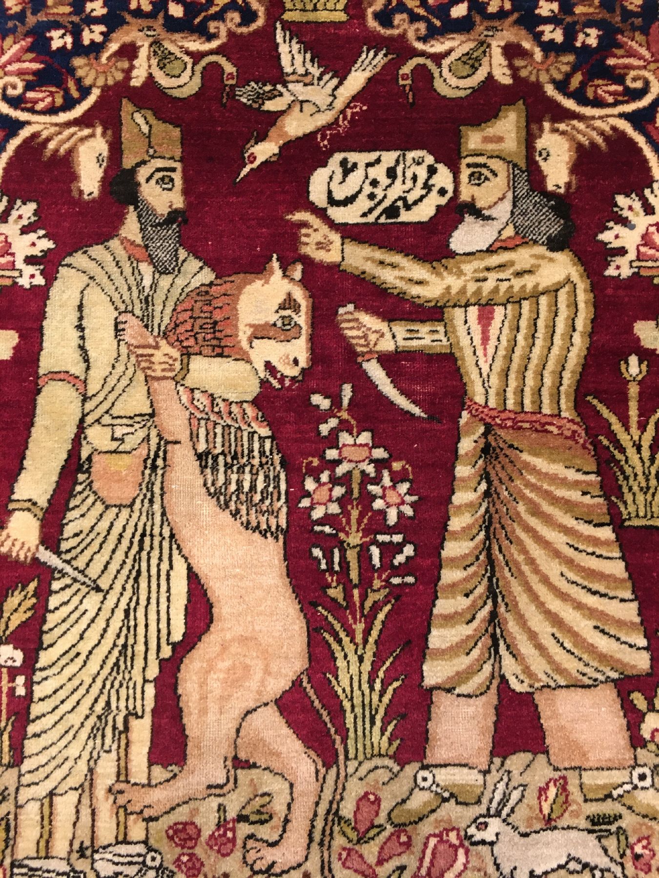 Detail c: 1 Paar feine Kerman-Ravar "Bildteppiche" antik (Rostam kämpft gegen den weißen Diew & König Dariush), Südpersien, Ende 19.Jhd., ...