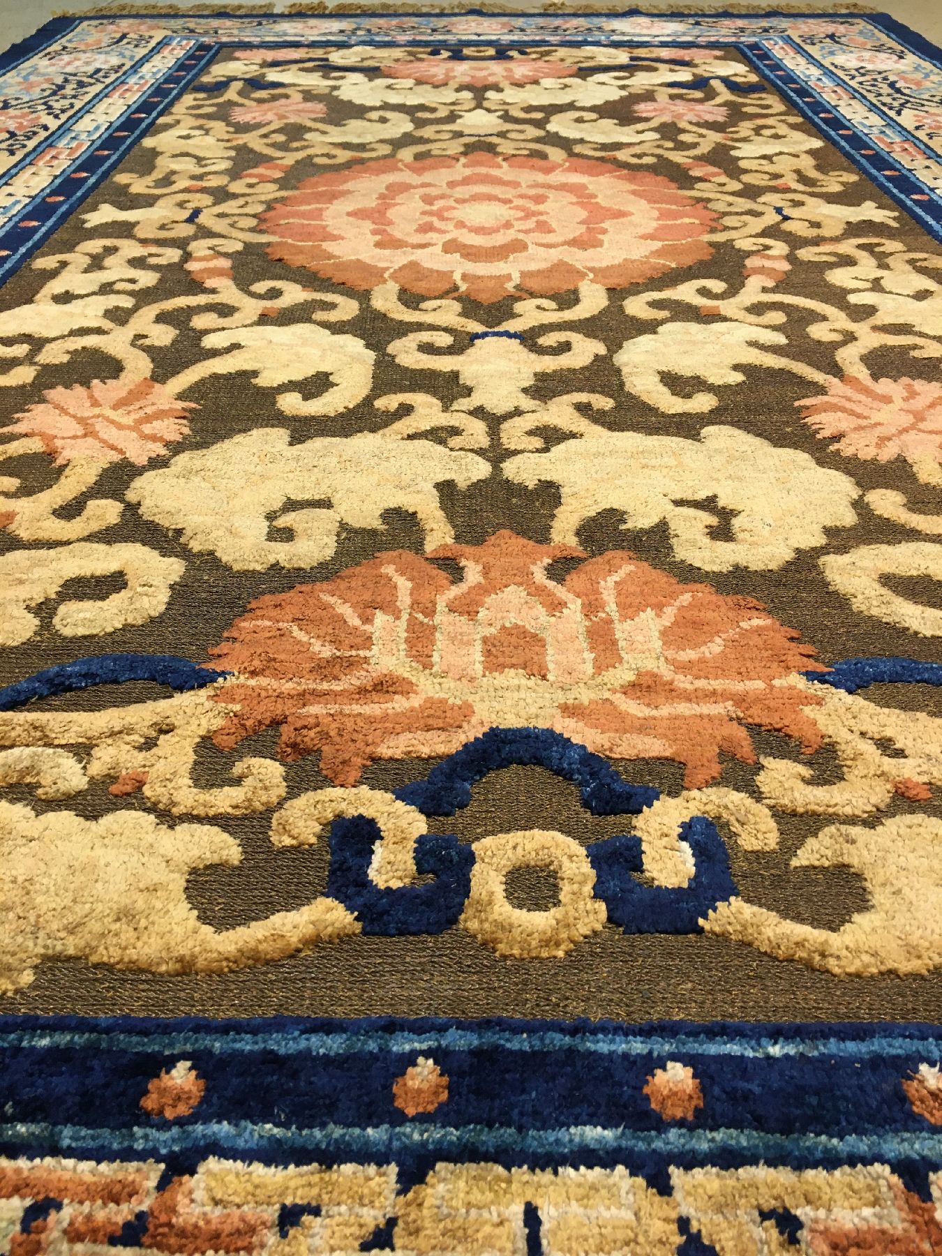 Detail c: Feiner kaiserlicher Seiden Peking "Palastteppich" mit Gold-Metallbrokat antik (Qing Dynastie) "Gemacht für die kaiserlichen Paläste ...