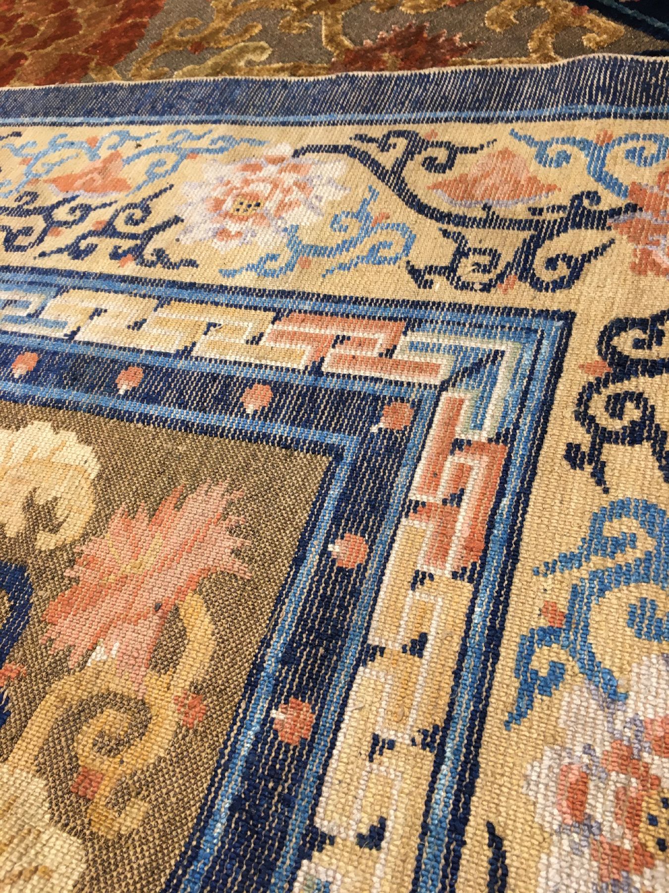 Detail h: Feiner kaiserlicher Seiden Peking "Palastteppich" mit Gold-Metallbrokat antik (Qing Dynastie) "Gemacht für die kaiserlichen Paläste ...