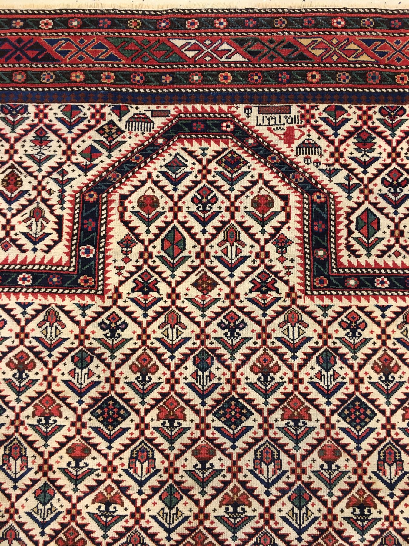 Detail d: Sehr feiner Schirwan "Gebetsteppich" antik (Mit minimalen Seiden-Highlights), Ostkaukasus, Datiert um 1900, Wolle/min. Seiden-Highlights ...