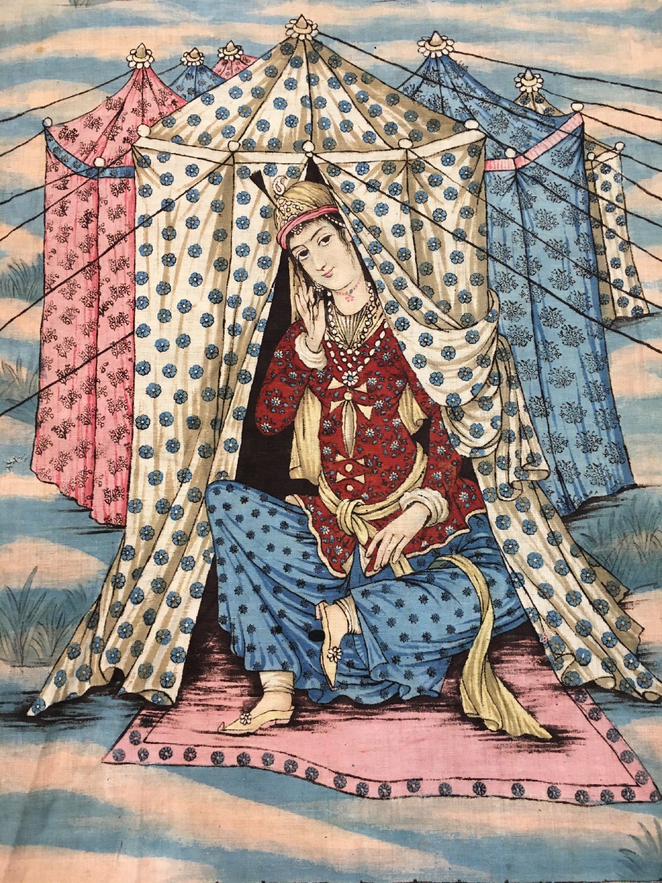 Detail b: Esfahan "Qalamkar" antik (Leyli & Majnun), Zentralpersien, um 1900, Baumwolltuch teils aufgedruckt und bemalt. Feine Zeichnung, absolute ...
