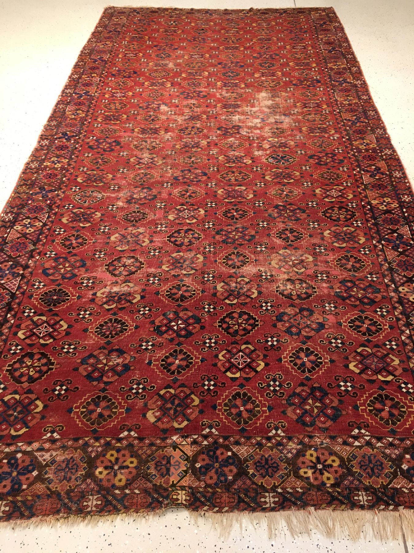 Detail a: Früher feiner Beschir "Hauptteppich" antik (Mina-Khani), Turkmenistan Amu-Darja, 1.Hälfte 19.Jhd., Wolle geknüpft auf Wolle. Seltener ...