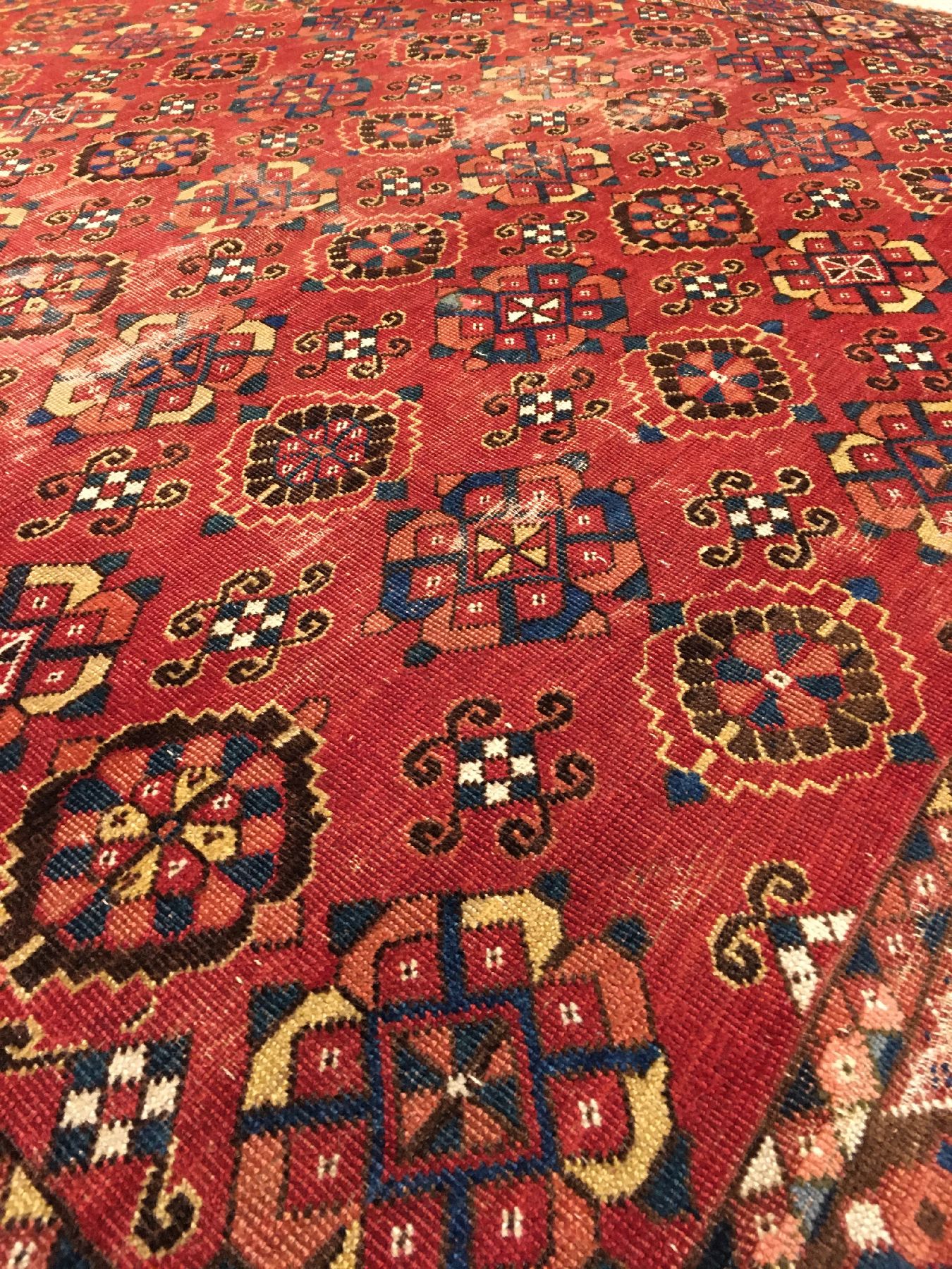 Detail c: Früher feiner Beschir "Hauptteppich" antik (Mina-Khani), Turkmenistan Amu-Darja, 1.Hälfte 19.Jhd., Wolle geknüpft auf Wolle. Seltener ...