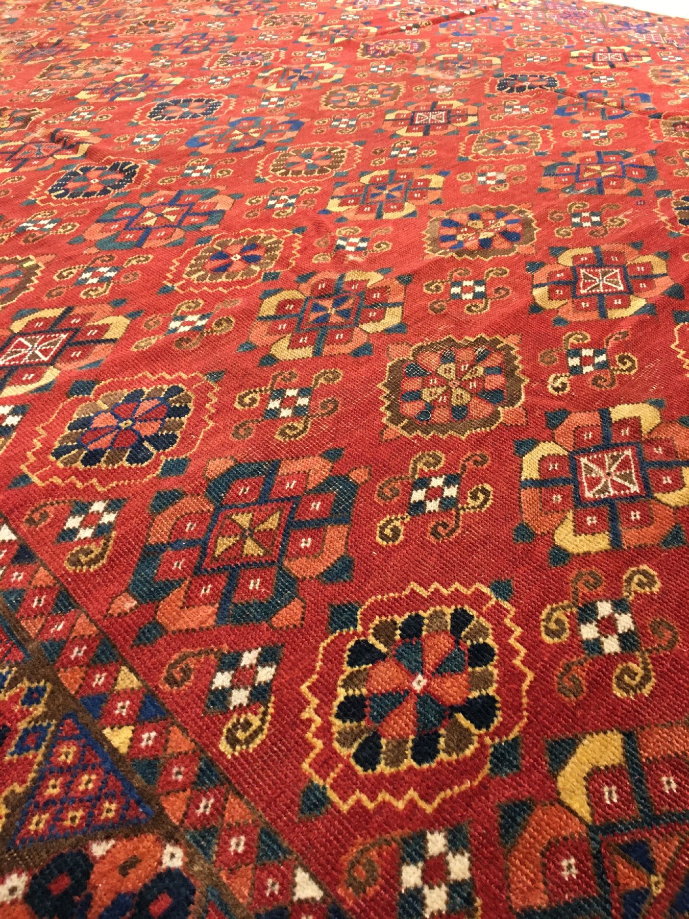 Detail g: Früher feiner Beschir "Hauptteppich" antik (Mina-Khani), Turkmenistan Amu-Darja, 1.Hälfte 19.Jhd., Wolle geknüpft auf Wolle. Seltener ...