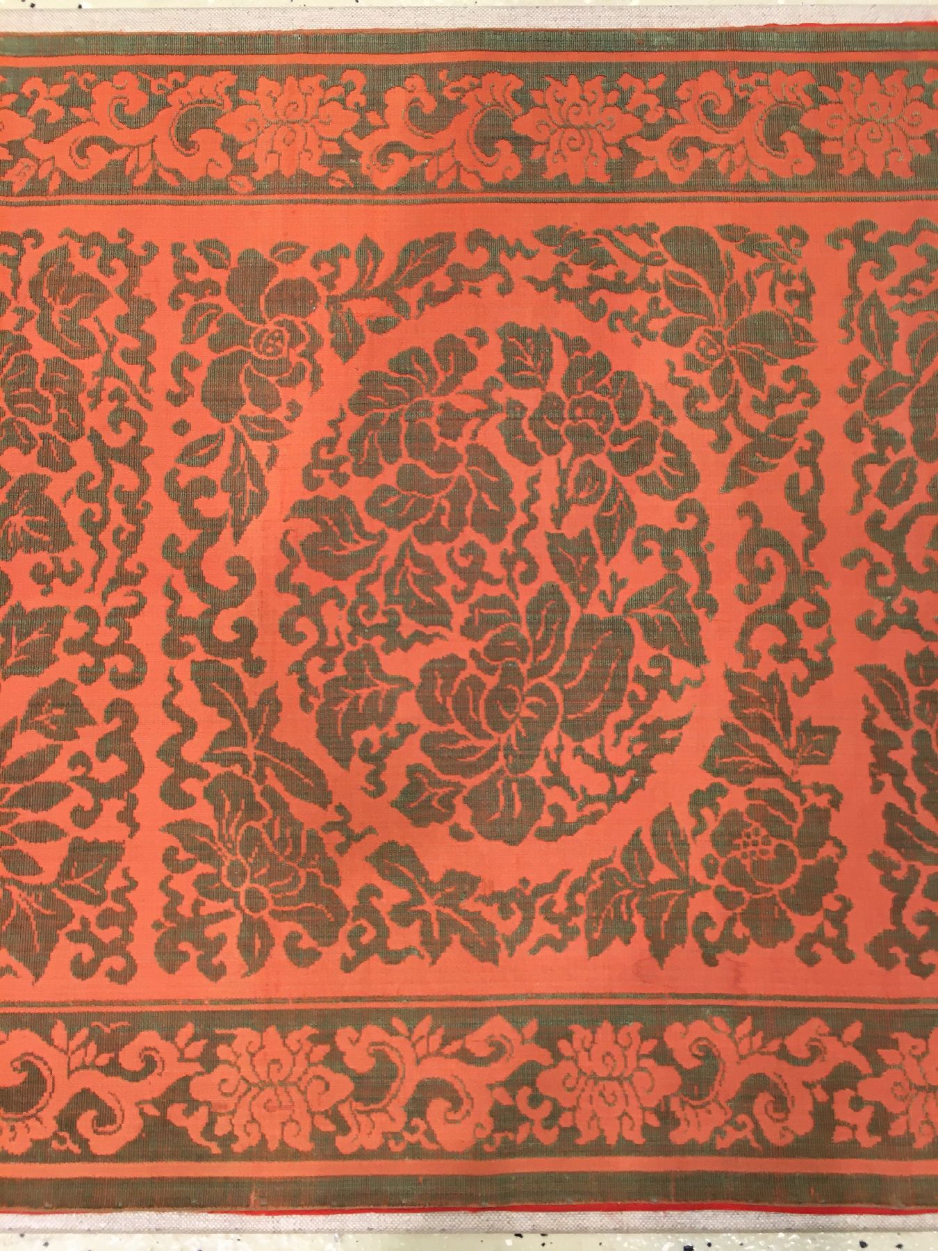 Detail c: Sehr feines chinesisches "Seiden-Velvet" Textil antik (Qing Dynastie), China, 1.Hälfte 19.Jhd., Velvetstickerei. Sehr feine Handarbeit. ...
