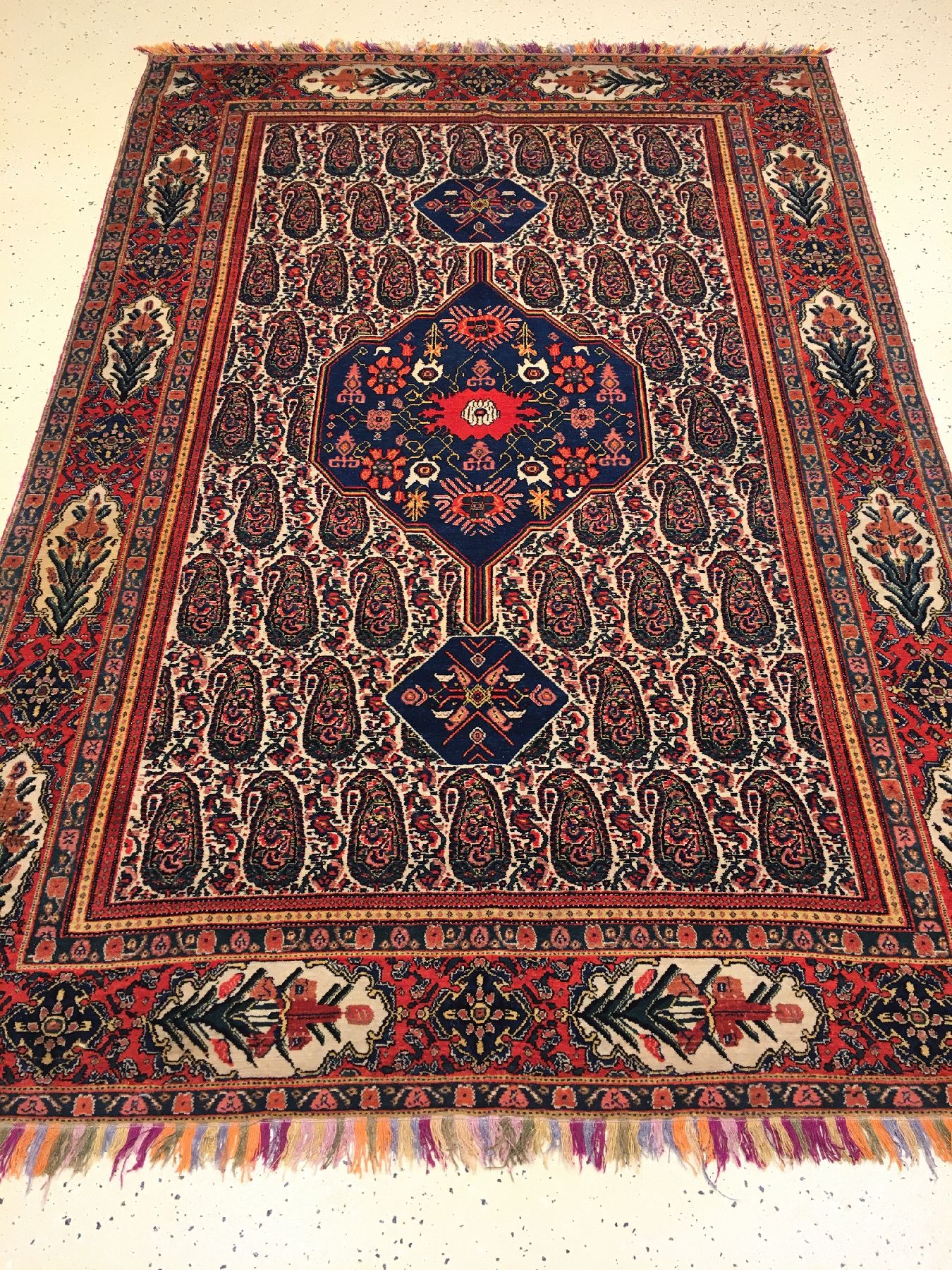 Detail a: Sehr feiner Senneh "Haftrang" antik (Multicolor Fransen und Kettfäden), Nordwestpersien, 19.Jhd., Korkwolle geknüpft auf mehrfarbige ...