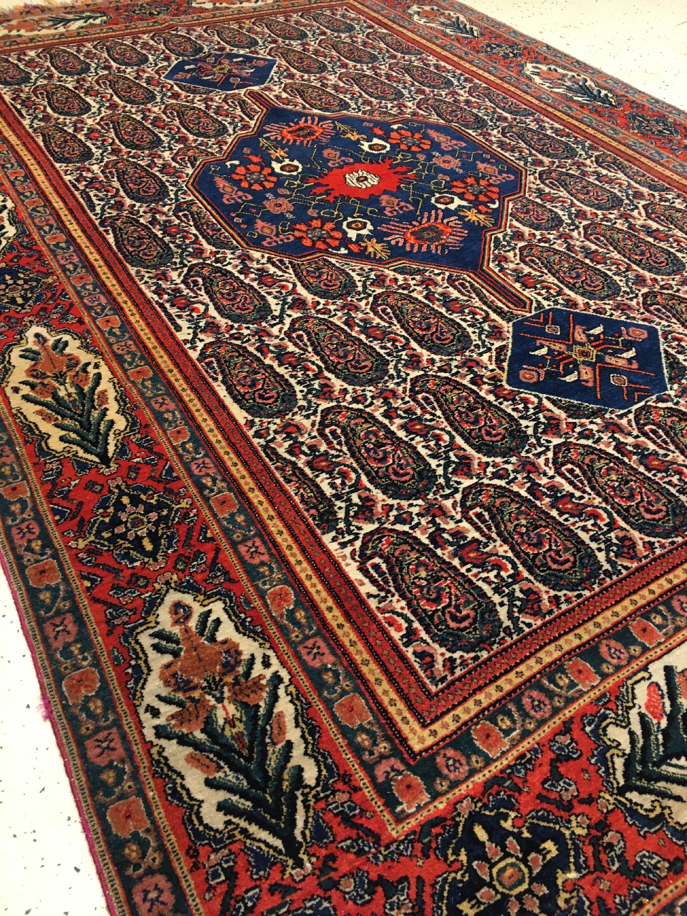 Detail b: Sehr feiner Senneh "Haftrang" antik (Multicolor Fransen und Kettfäden), Nordwestpersien, 19.Jhd., Korkwolle geknüpft auf mehrfarbige ...