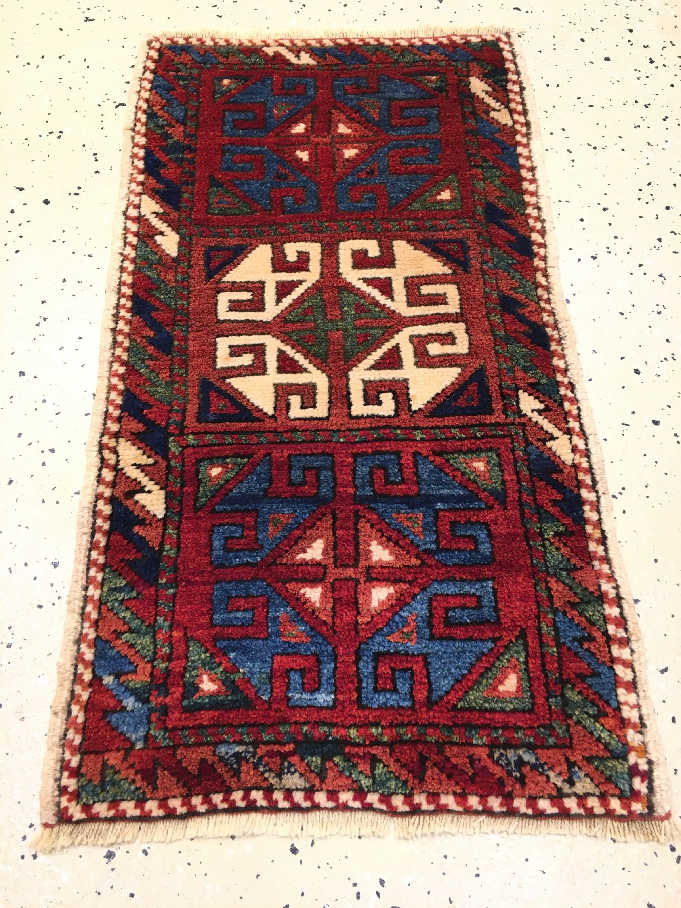 Detail a: Konya "Yastik" antik, Zentralanatolien, um 1900, Wolle geknüpft auf Wolle. Kleiner zentralanatolischer Yastik mit ursprünglicher ...