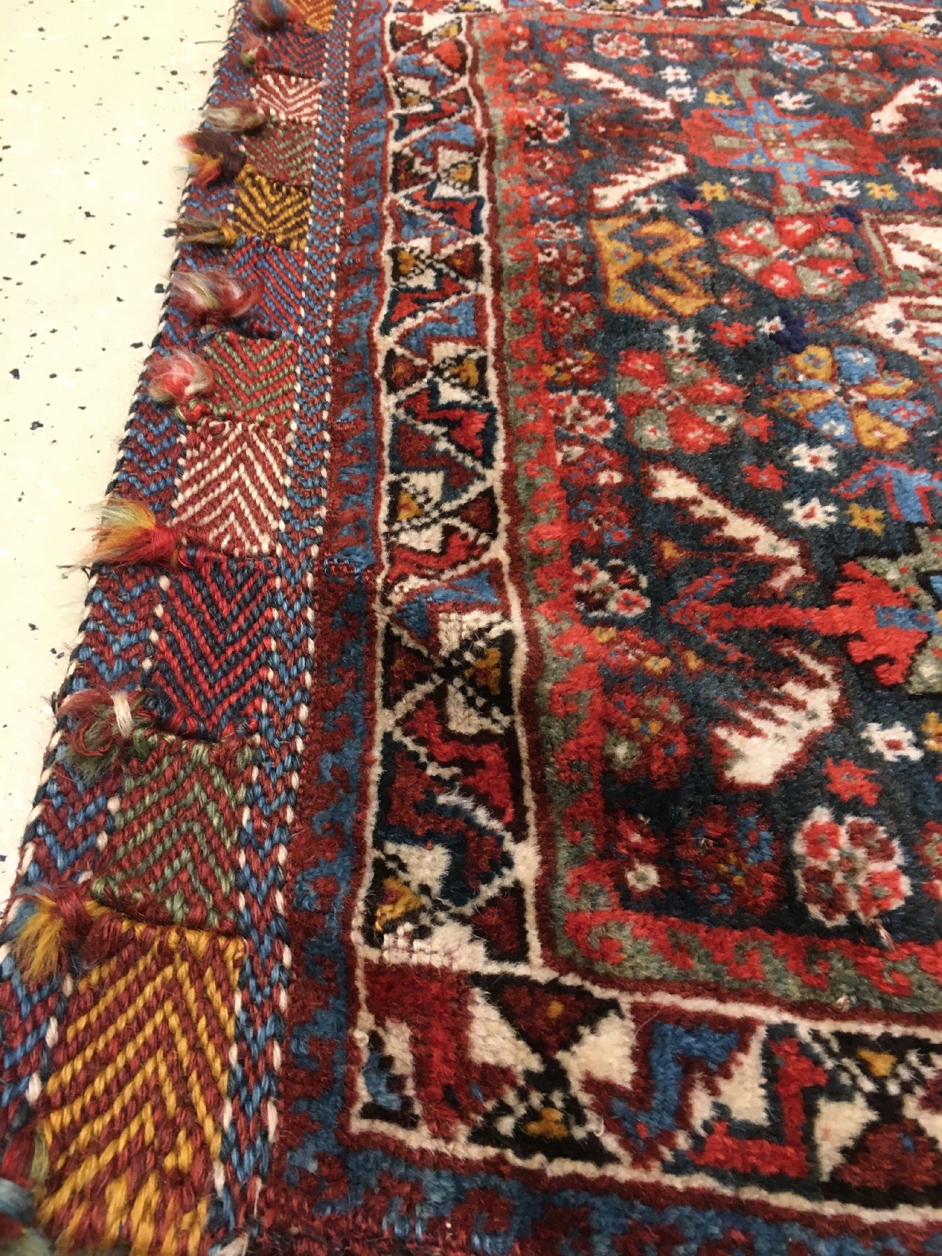 Detail e: Khamseh "Taschefront" antik, Südwestpersien Fars-Region, 19.Jhd., Wolle geknüpft auf Wolle/Ziegenhaar. Große Taschenfront der Khamseh ...