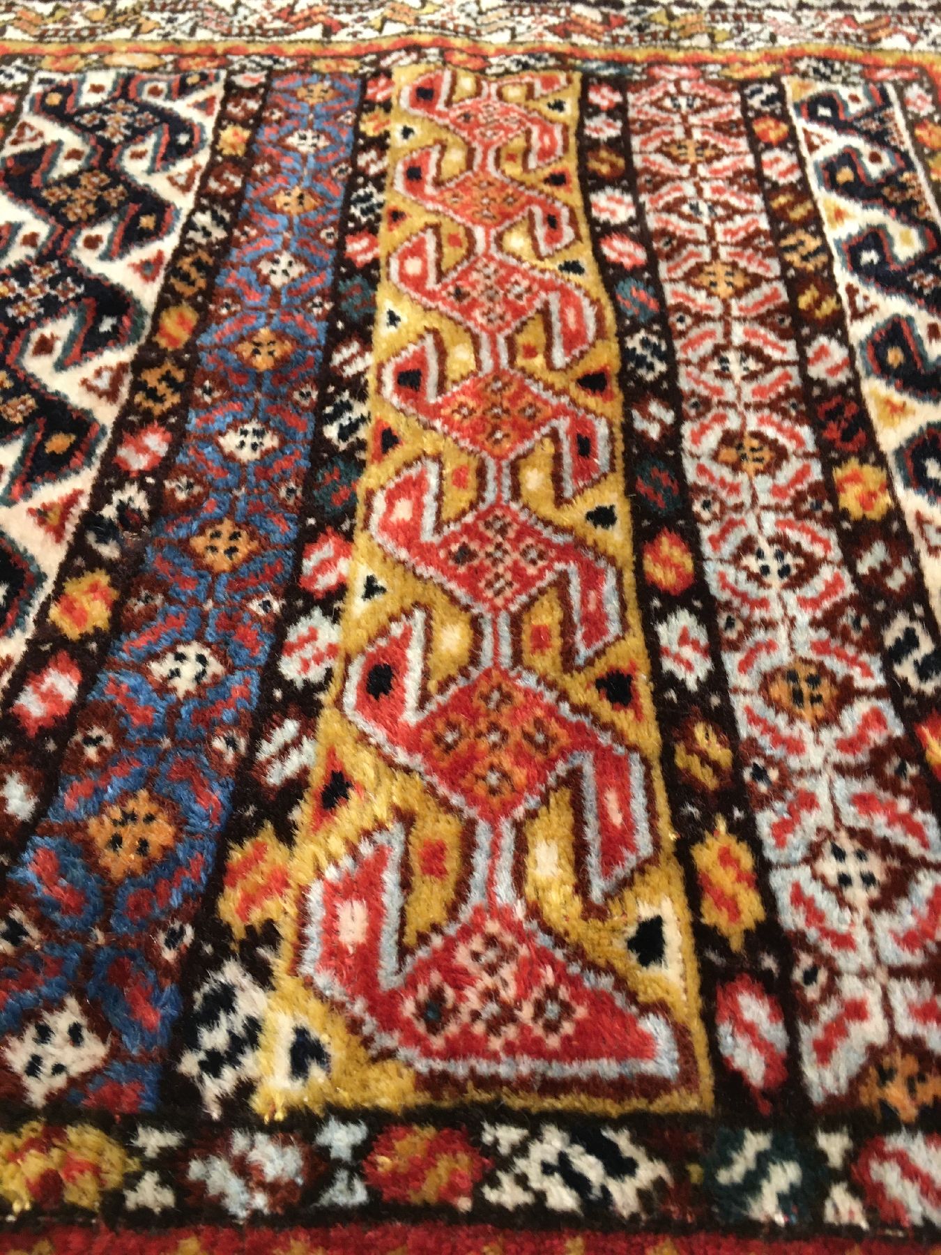 Detail c: Feine Gaschgai "Taschenfront" antik, Südwestpersien Fars-Region, 2 Hälfte 19.Jhd., Wolle geknüpft auf Wolle. Seltene Taschenfront der ...