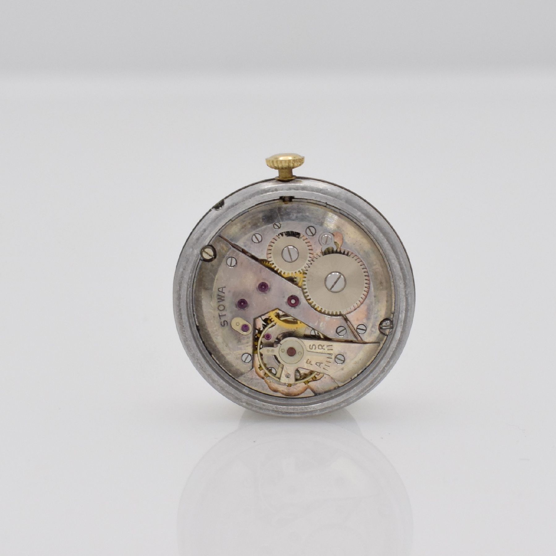 Detail d: Konvolut: 3 Armbanduhren in GG 585/000, Deutschland ca. 1945 - 1960, gedr. Geh., 1.: JUNGHANS Handaufzug Kal. 87/10, silb. Zifferbl., gold. Zeiger, ...