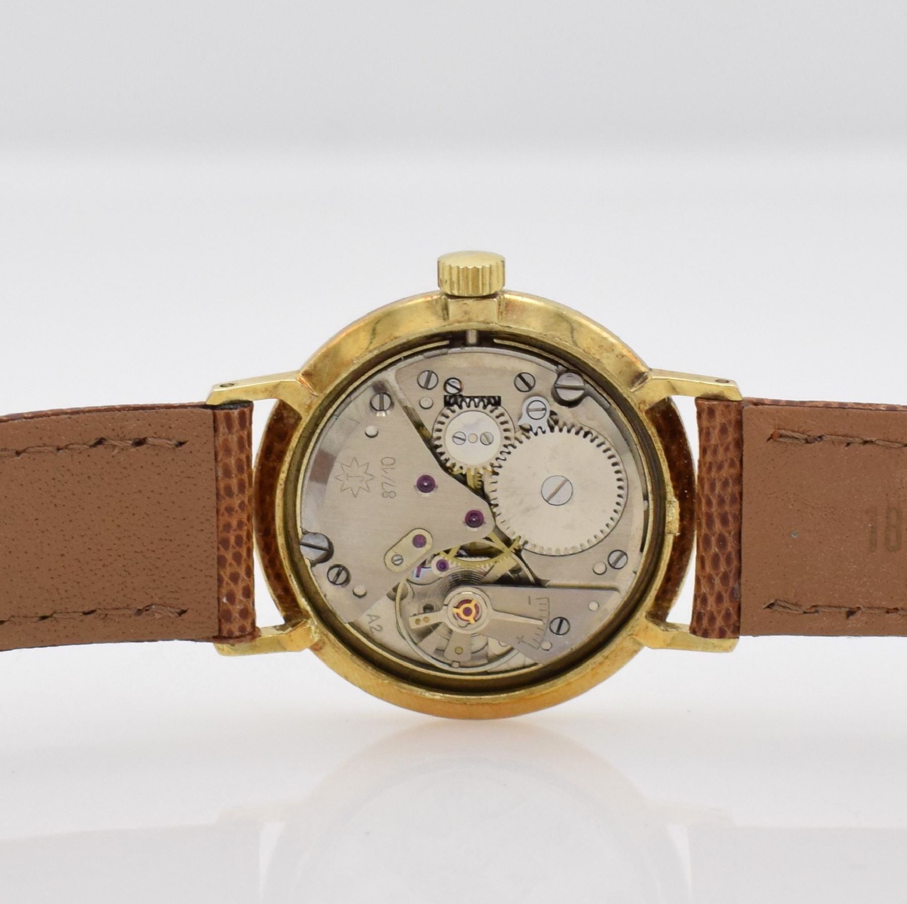 Detail h: Konvolut: 3 Armbanduhren in GG 585/000, Deutschland ca. 1945 - 1960, gedr. Geh., 1.: JUNGHANS Handaufzug Kal. 87/10, silb. Zifferbl., gold. Zeiger, ...
