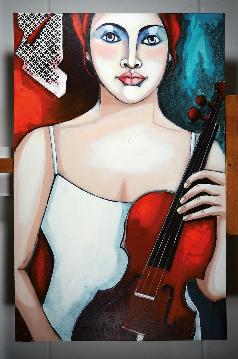 Detail k: Silvia Sartelet, geb. 1947 in Berlin, zeitgenössische Malerin aus der Pfalz, Frau mit Violine, Acryl/Leinwand, ca. 75 x 115 cm