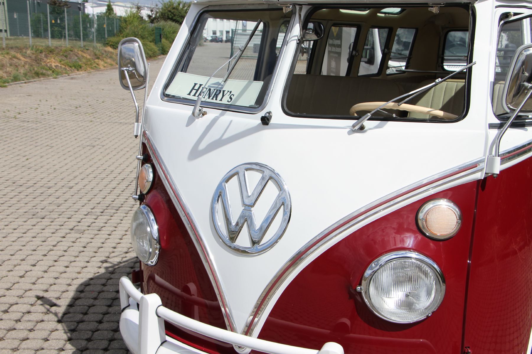 Detail j: Volkswagen T1 Samba, Fahrgestellnummer: 247101045, EZ 03/1967, Laufleistung ca. 9.743 km abgelesen, HU 10/2021, H-Zulassung, 32 kW/43 PS, ...