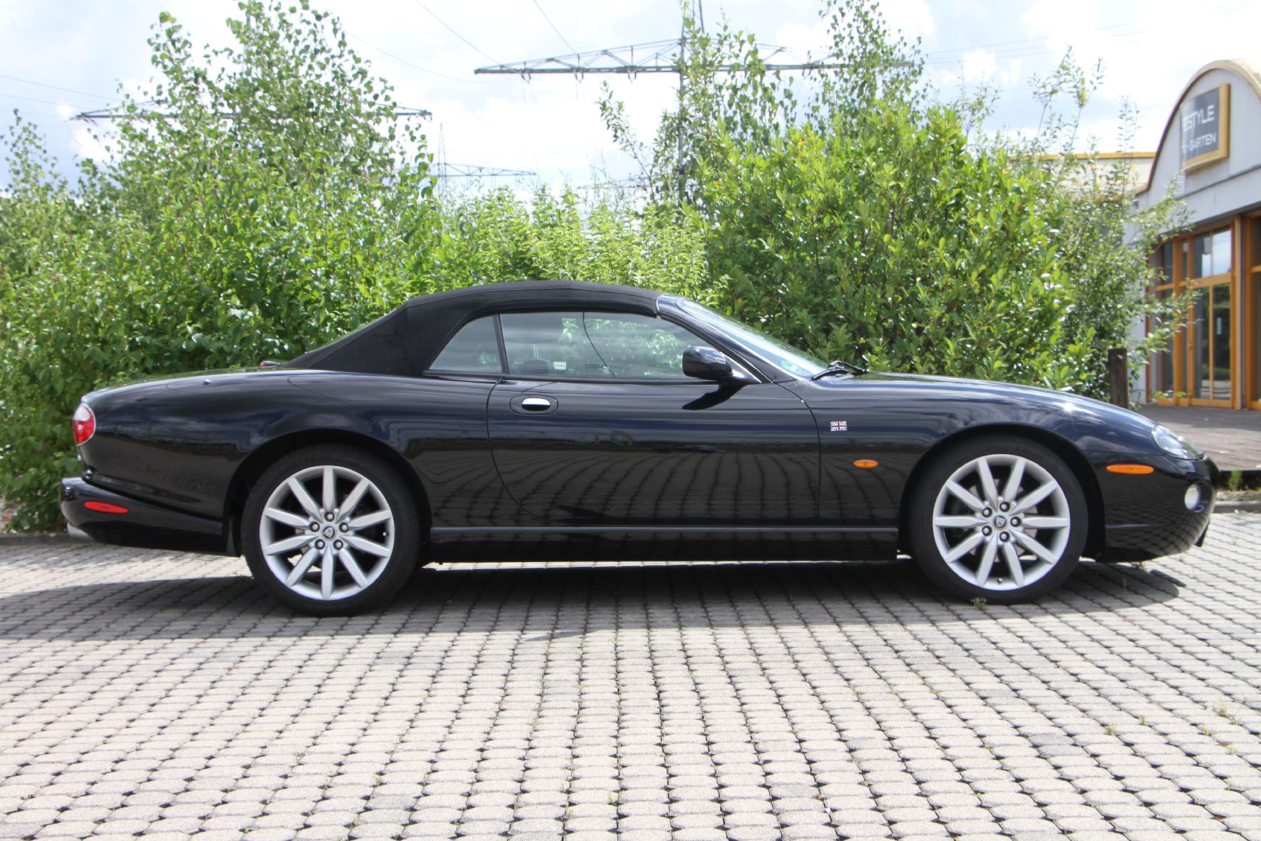Detail i: Jaguar XK 8 Cabrio, Fahrgestellnummer: SAJDA42C352A42594, EZ 11/2004, ein Eintrag im deutschen Brief, Laufleistung 128.000 km, HU 05/2022, 219 KW/298 ...