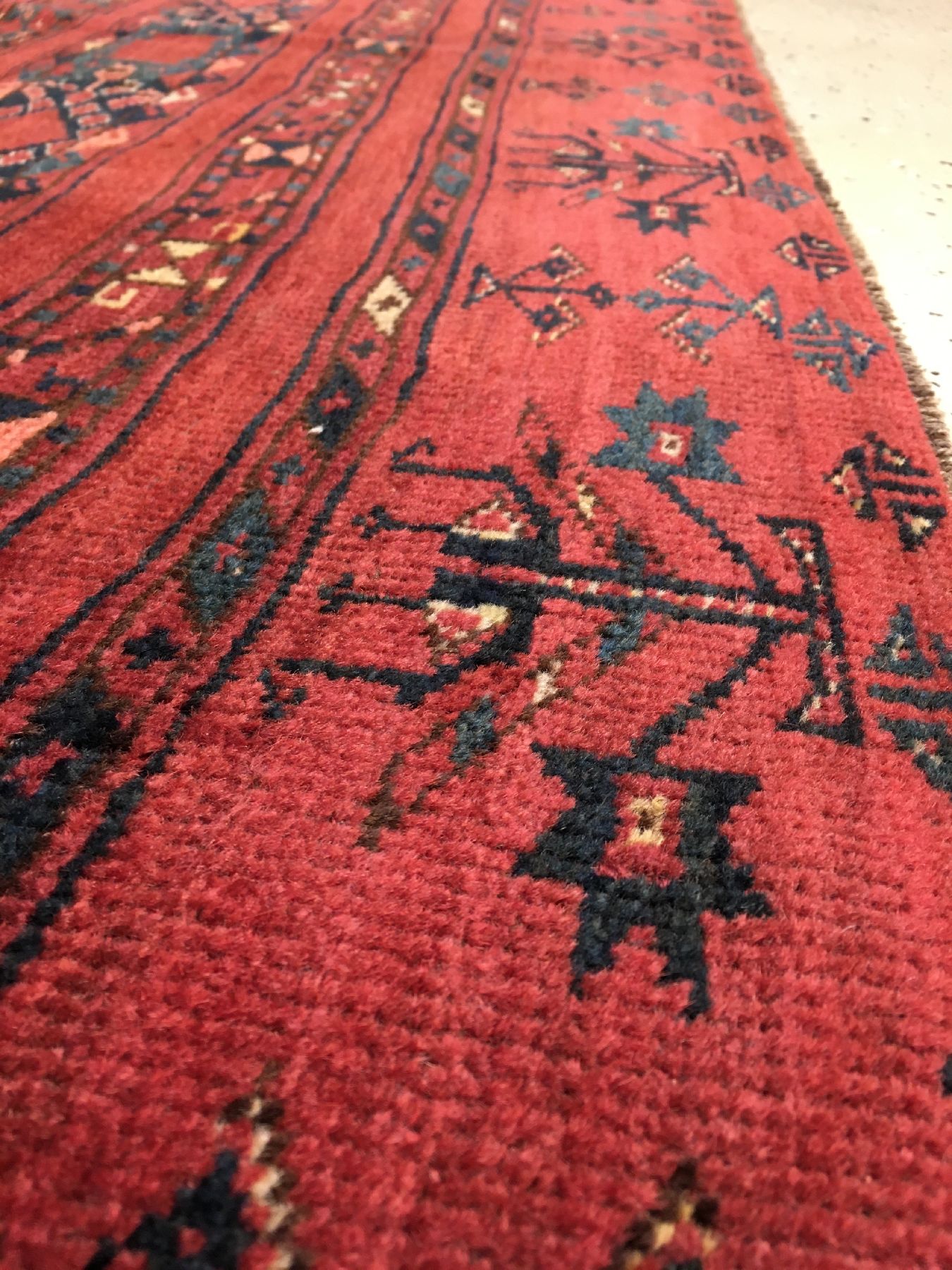 Detail f: Großer Beschir "Tschowal" antik, Turkmenistan Amu-Darja, Mitte 19.Jhd., Wolle geknüpft auf Wolle. Große farbenfrohe Zelttasche der ...
