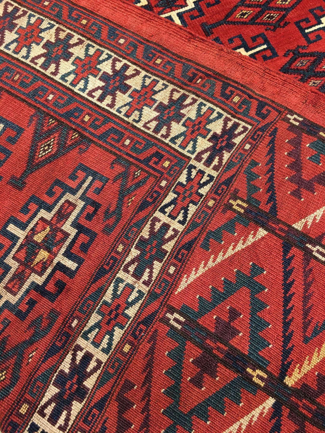 Detail h: Sehr feiner Yomud "Tschowal" antik, Turkmenistan, 19.Jhd., Wolle geknüpft auf Wolle. Sehr qualitätvolle und farbenfrohe Zelttasche der ...