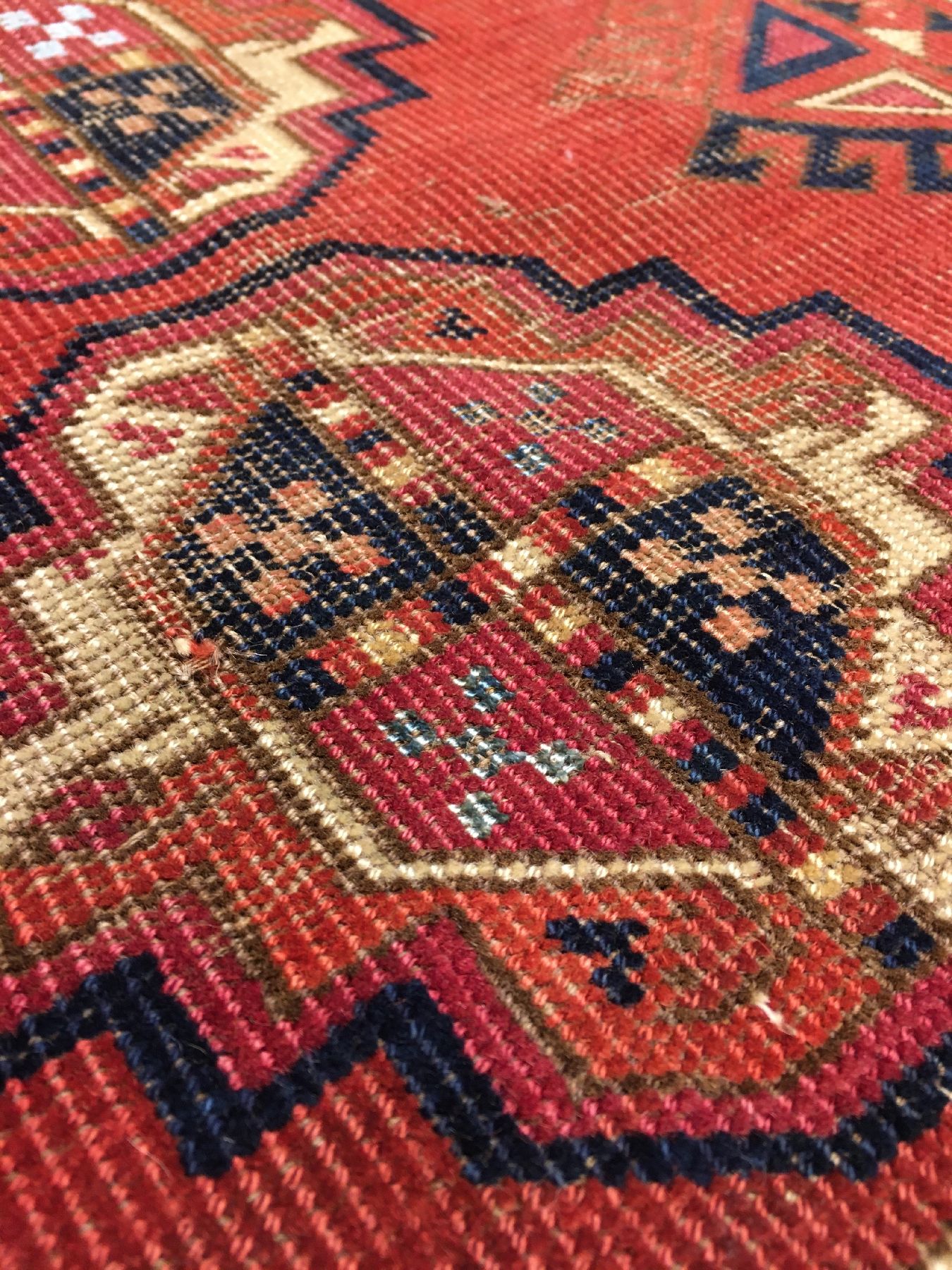 Detail c: Früher Beschir "Tschowal" antik (Mit blauen Seiden-Highlights), Turkmenistan Amu-Darja,1.Hälfte 19.Jhd., Wolle mit Seiden-Highlights ...