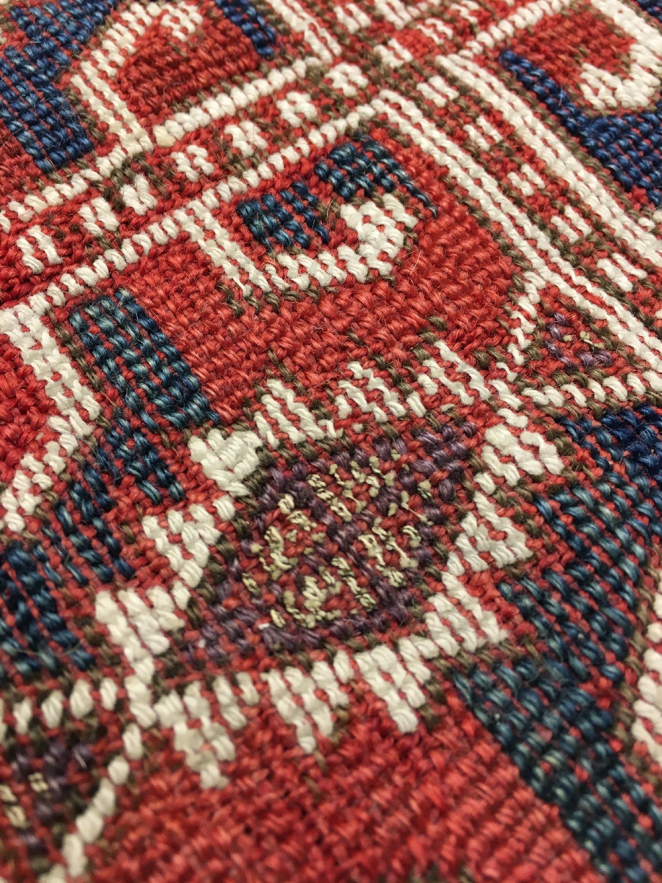 Detail c: Zili Yastik "Flachgewebe" antik (Mit Metallbrokat), Nordwestanatolien Bergama- Region, 19.Jhd., Wolle mit Metall-Highlights gewebt auf ...