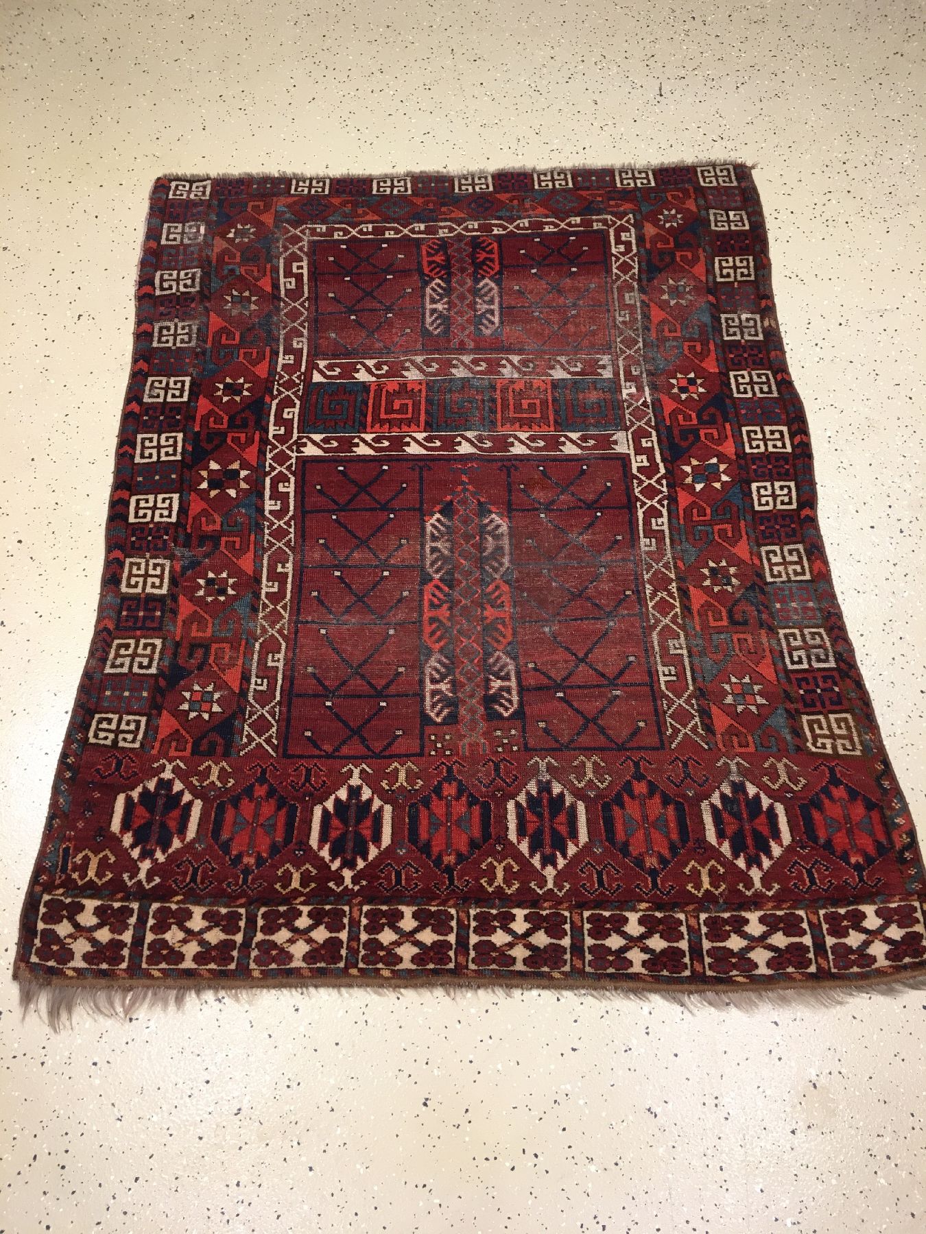 Detail a: Früher Ersari "Engsi" antik, Turkmenistan Amu-Darja, 18.Jhd./frühes 19.Jhd., Wolle geknüpft auf Wolle. Dieser rare Türteppich ...