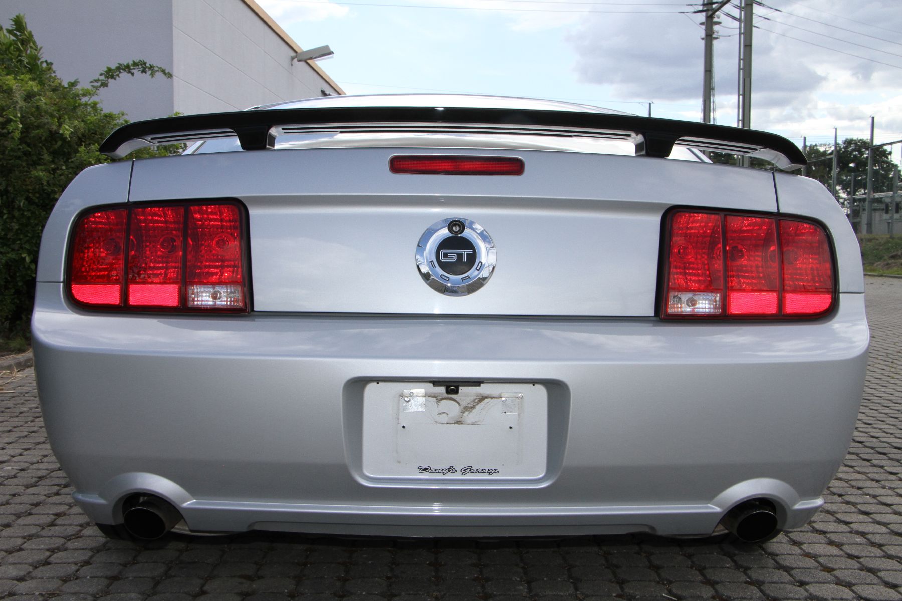 Detail d: Ford Mustang GT Coupé, Fahrgestellnummer: 1ZVFT82H865204895, EZ 09/2007, 2. Hand, Laufleistung 32.425 km, HU 04/2022, 224 kW/ 305 PS, 8-Zylinder, ...